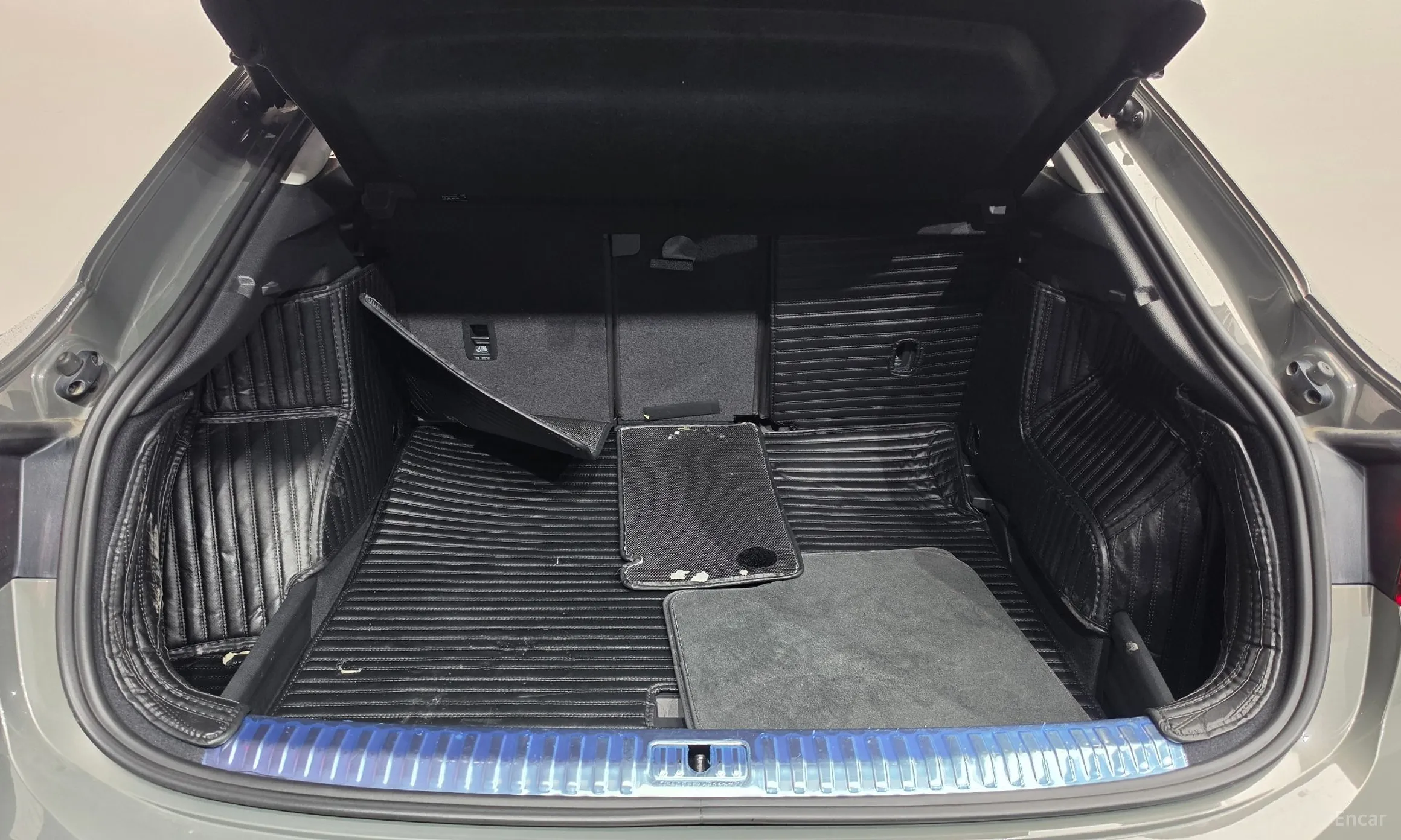 Audi Q3 (F3) превью 20
