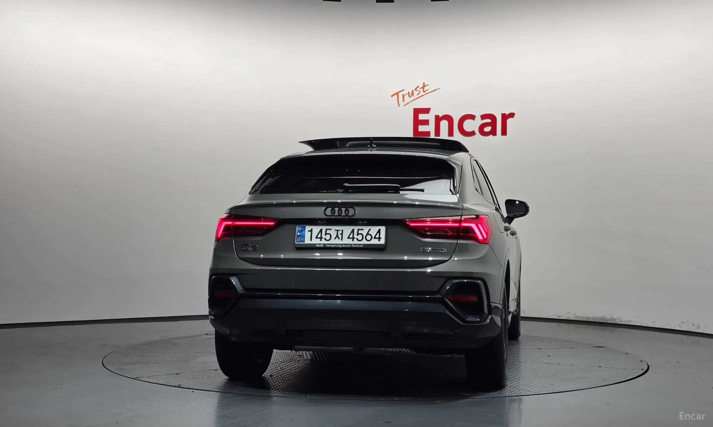 Audi Q3 (F3) превью 4