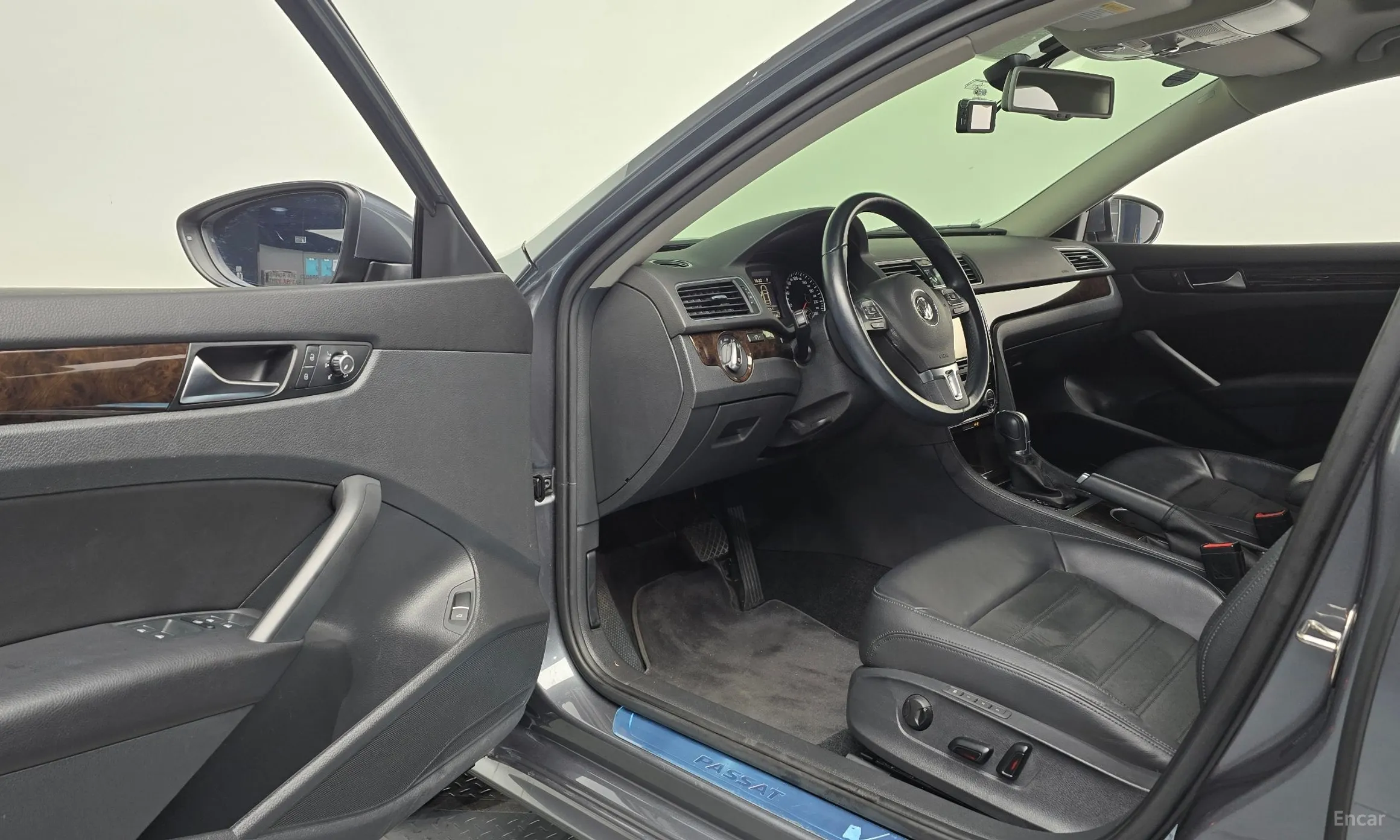 Volkswagen The New Passat превью 10