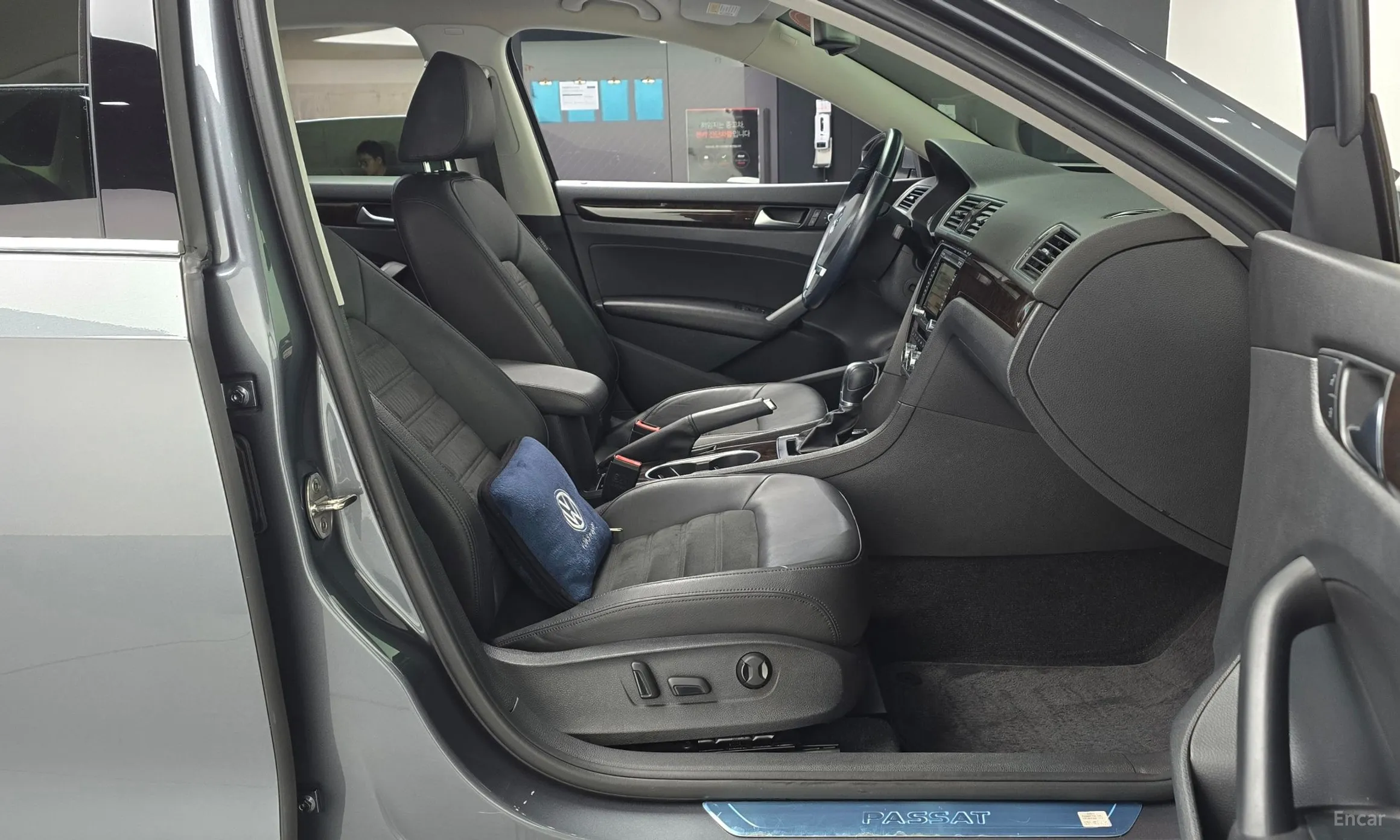 Volkswagen The New Passat превью 11