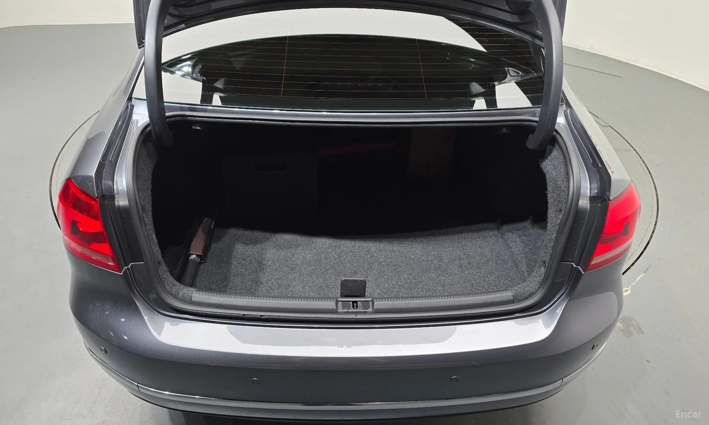 Volkswagen The New Passat превью 20