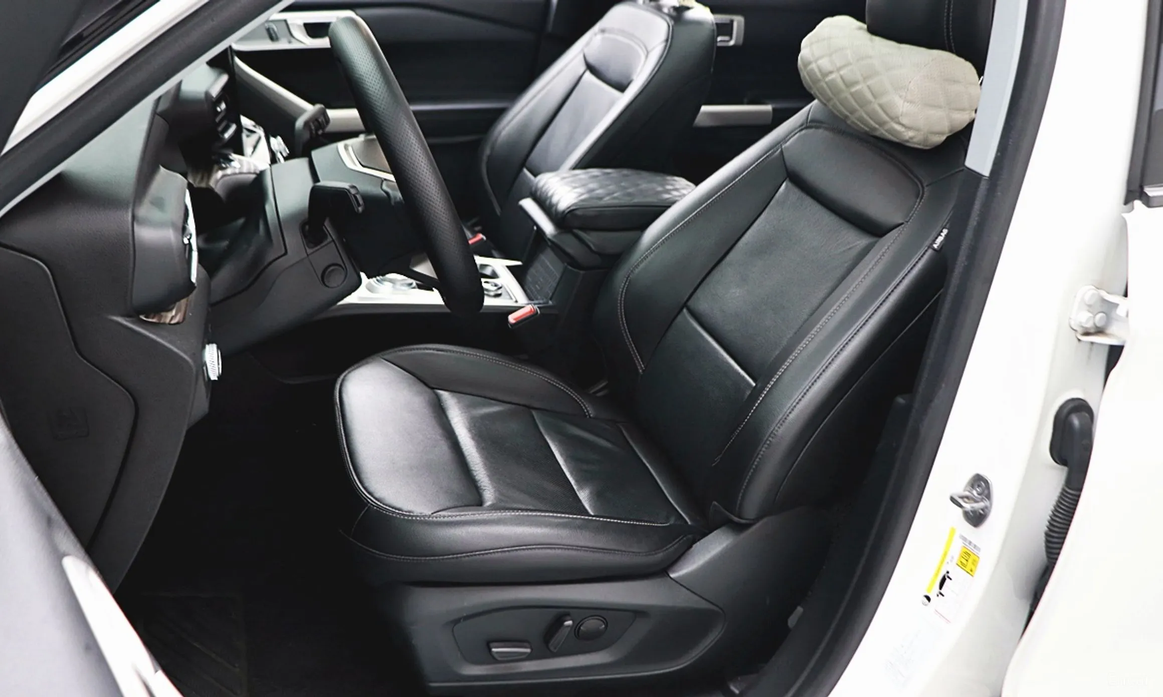 Ford Explorer 6th Generation превью 12