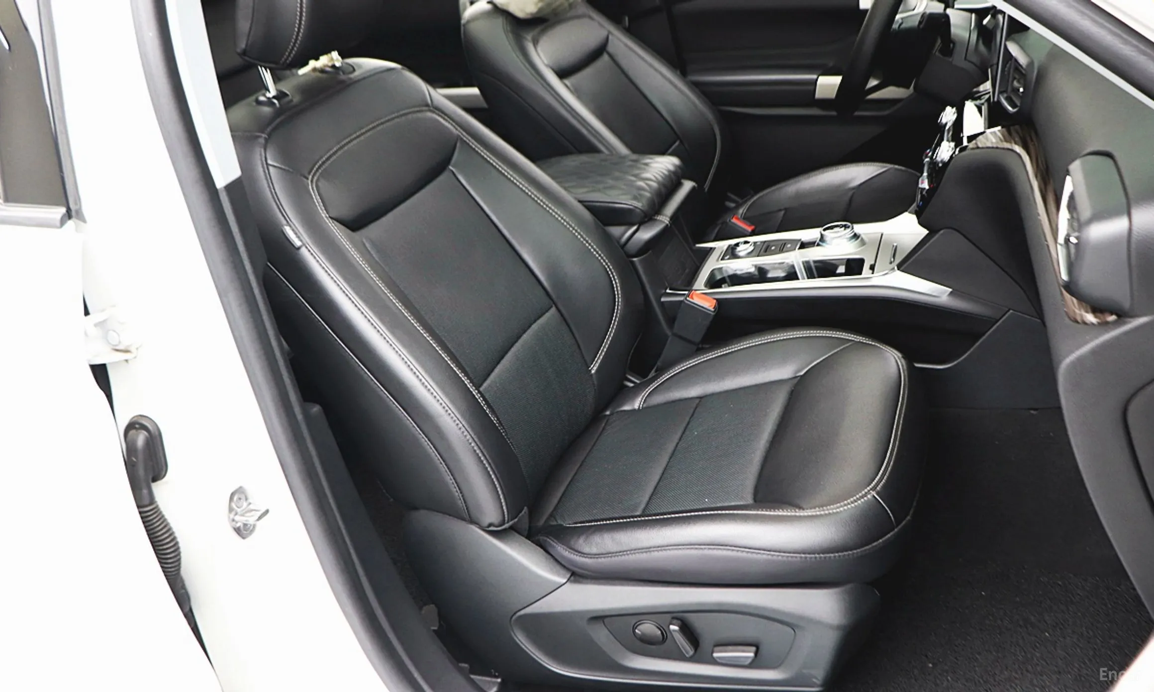 Ford Explorer 6th Generation превью 14