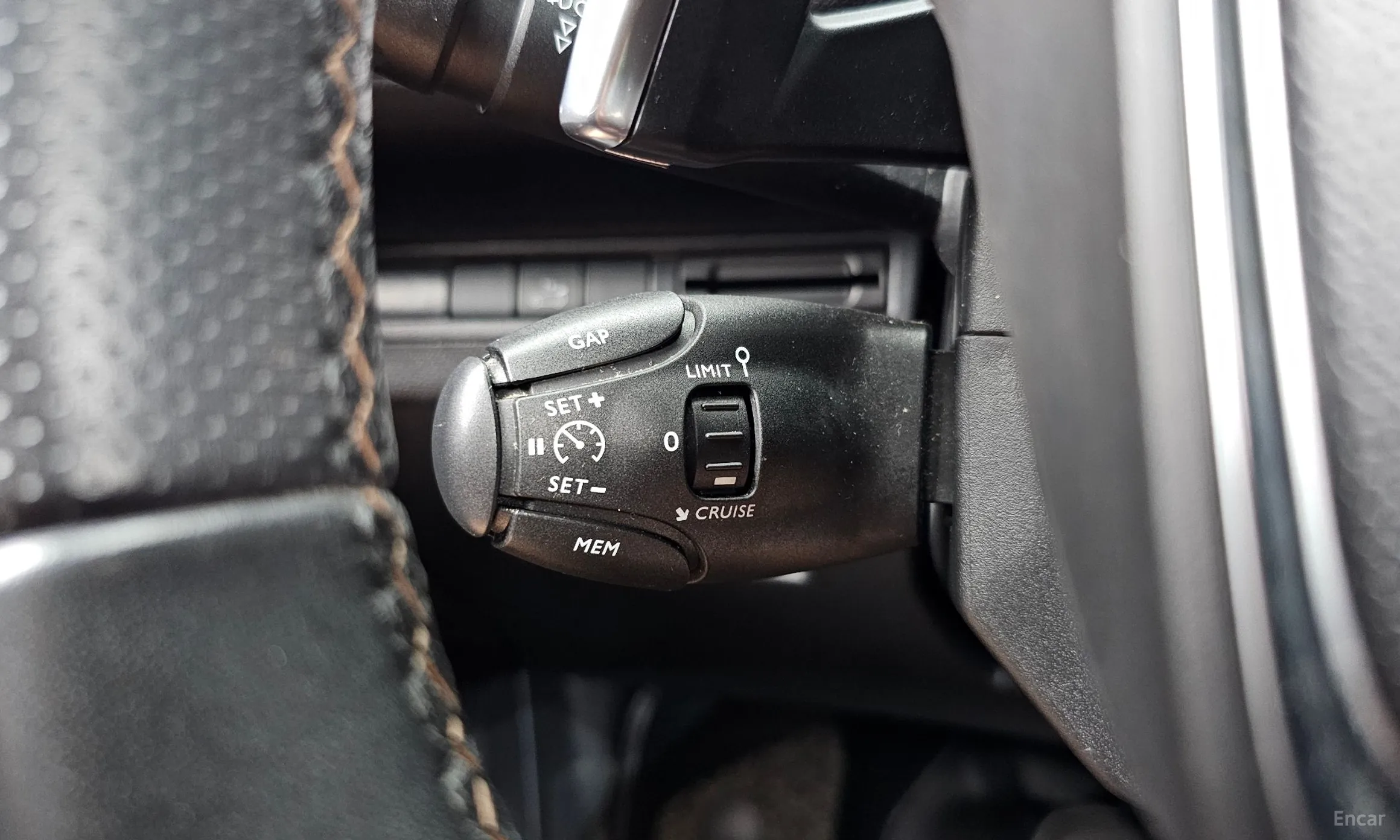 Peugeot 5008 2nd generation превью 19