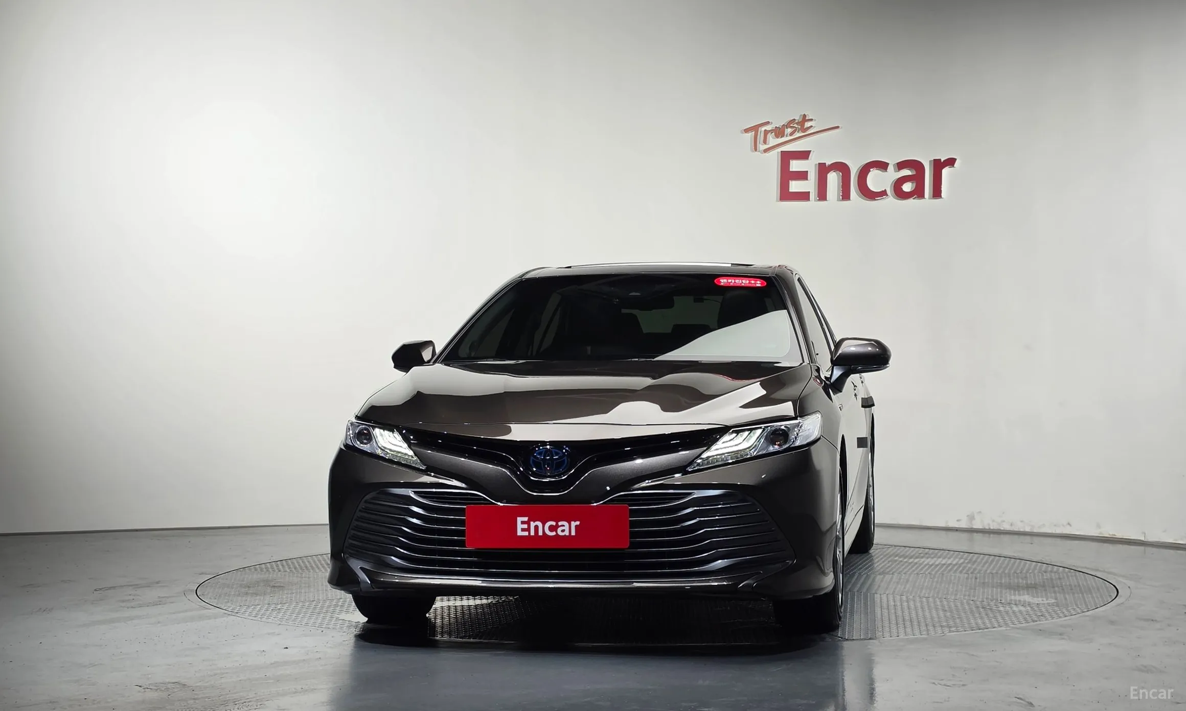 Toyota Camry (XV70) превью 3