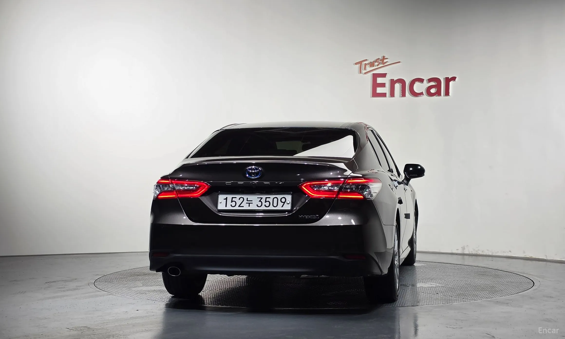 Toyota Camry (XV70) превью 4