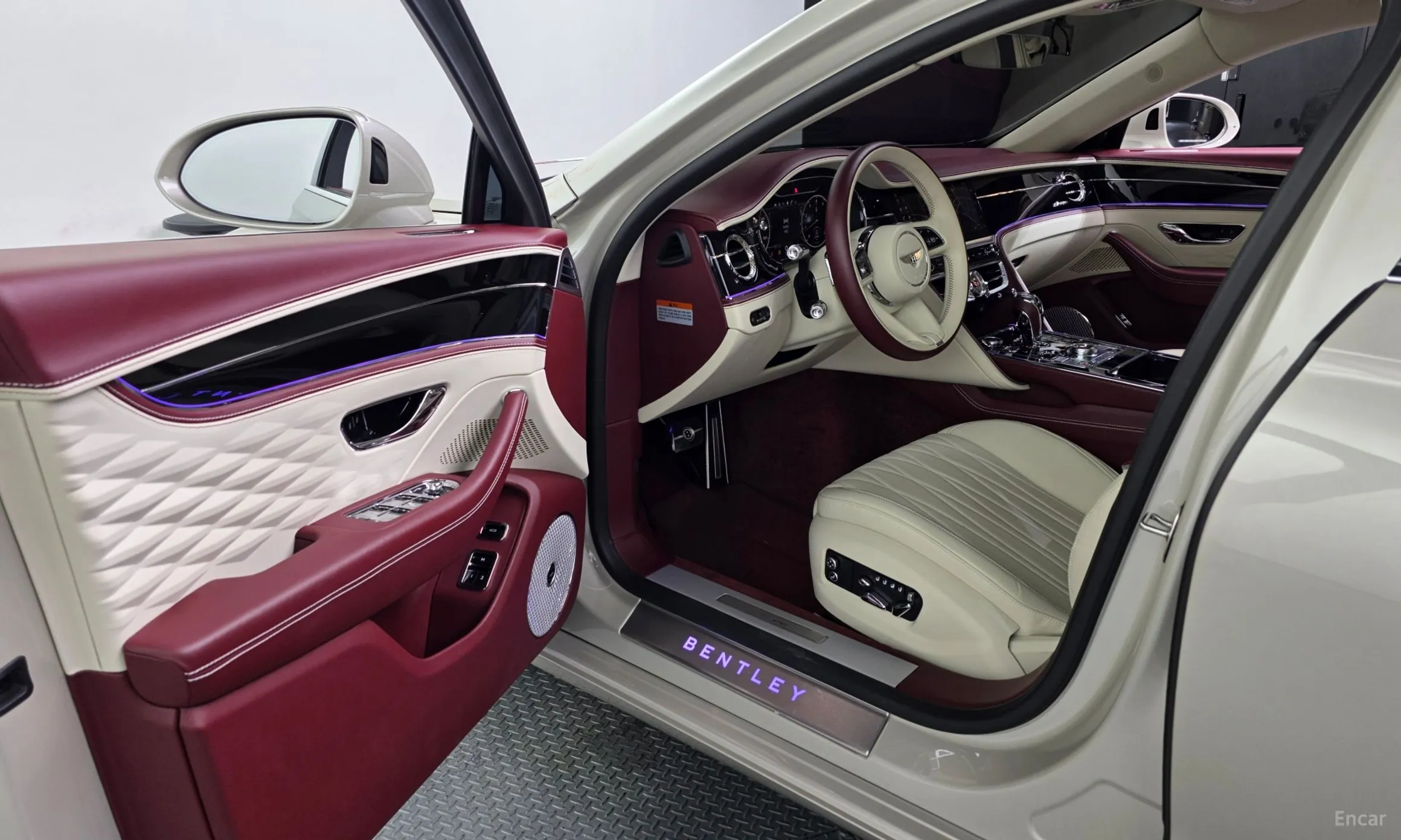 Bentley Flying Spur 3rd Generation превью 10