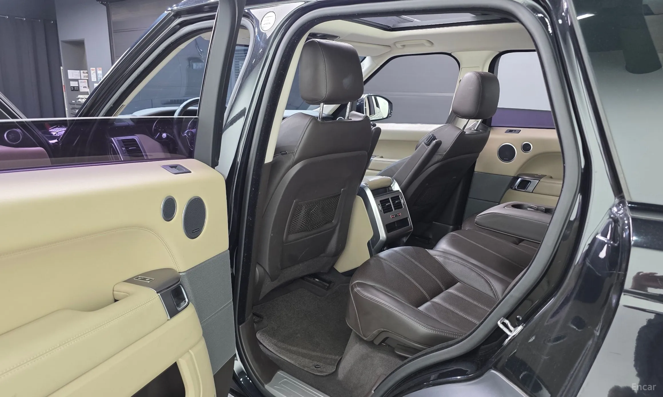 Land Rover Range Rover Sport 2nd Generation превью 11