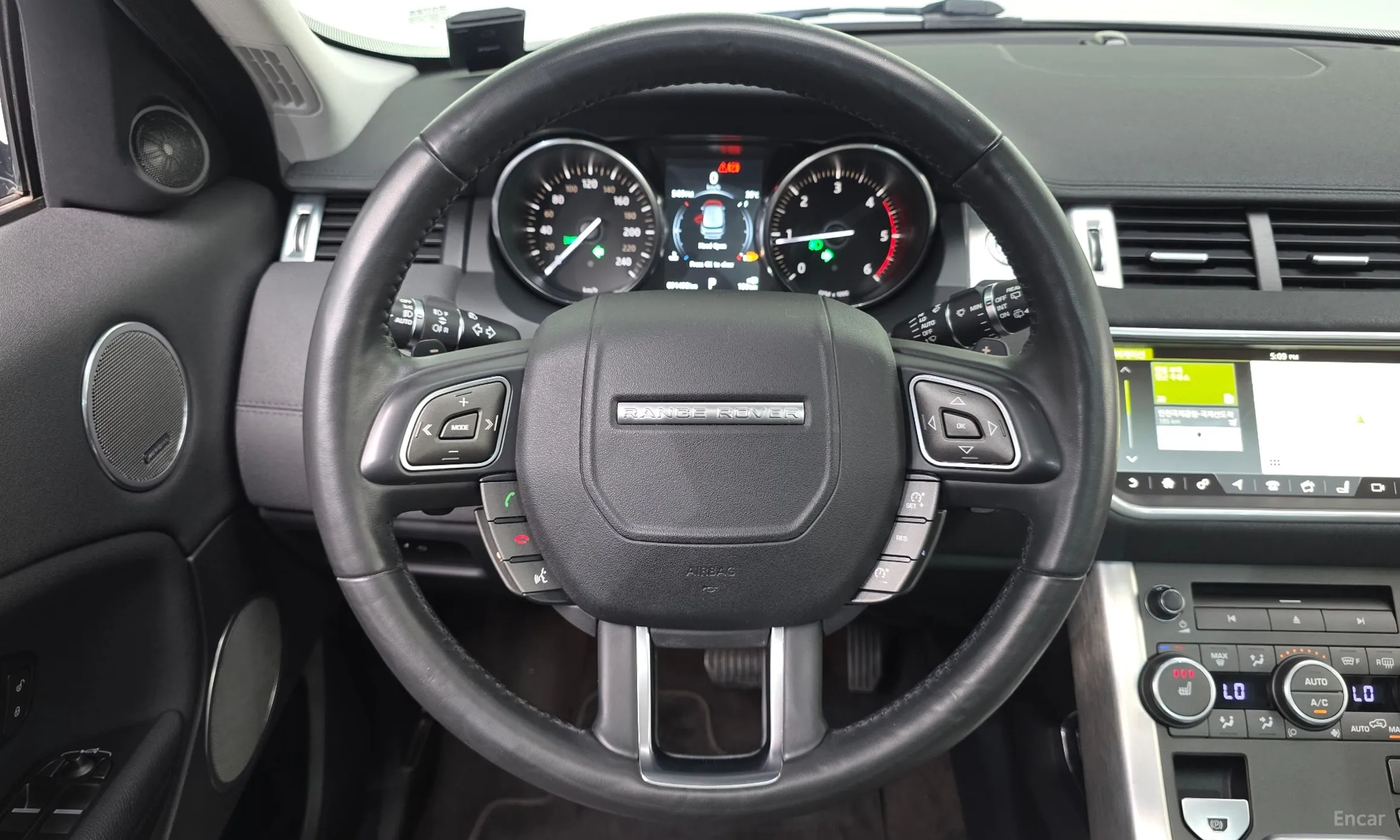 Land Rover Range Rover Evoque превью 15