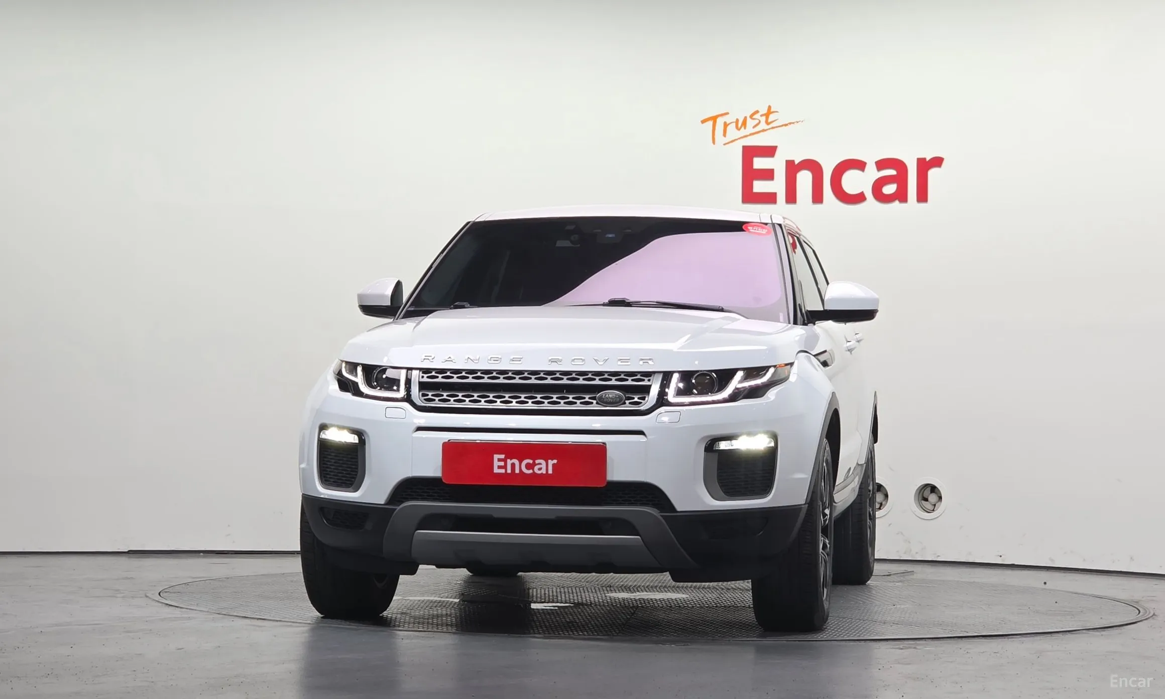 Land Rover Range Rover Evoque превью 3