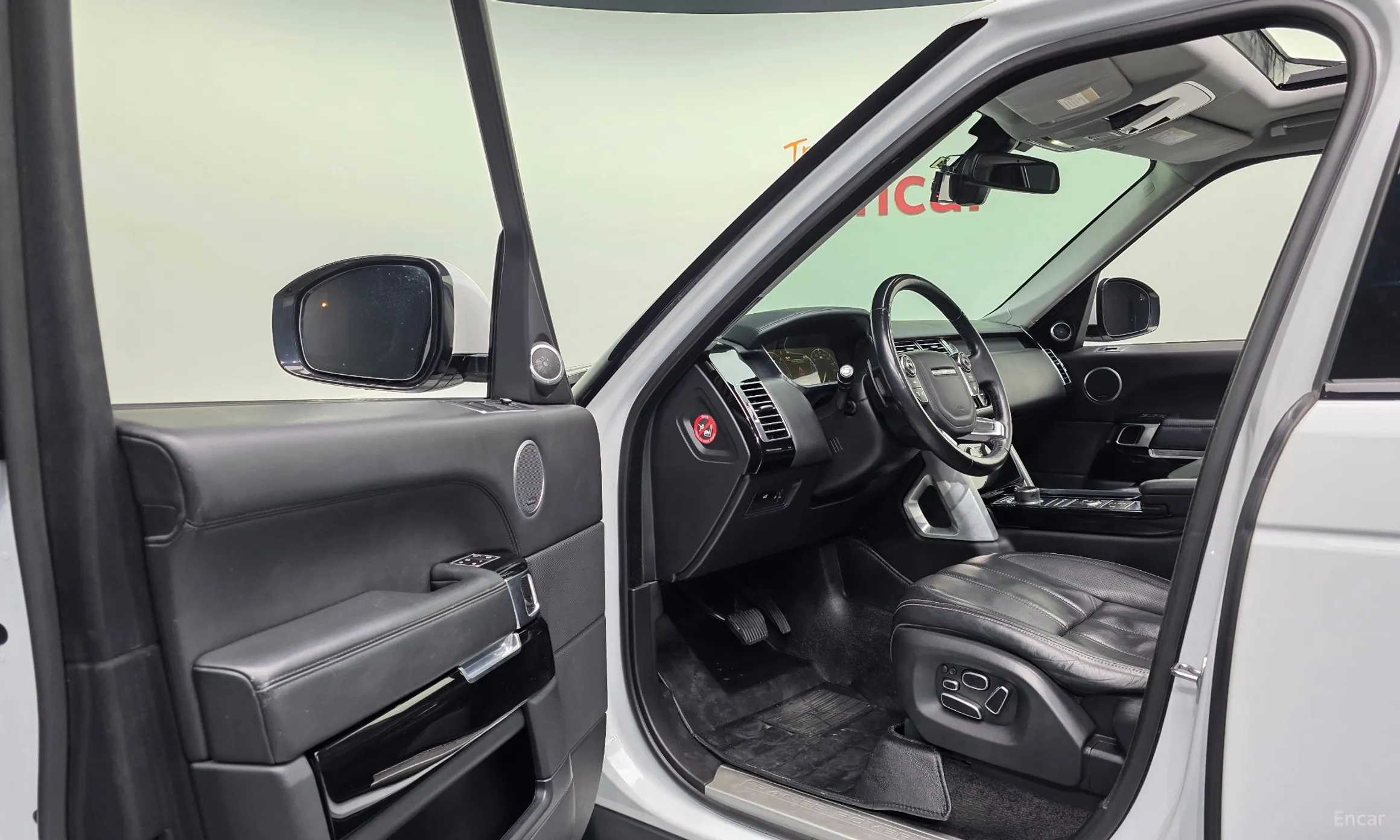 Land Rover Range Rover 4th Generation превью 10