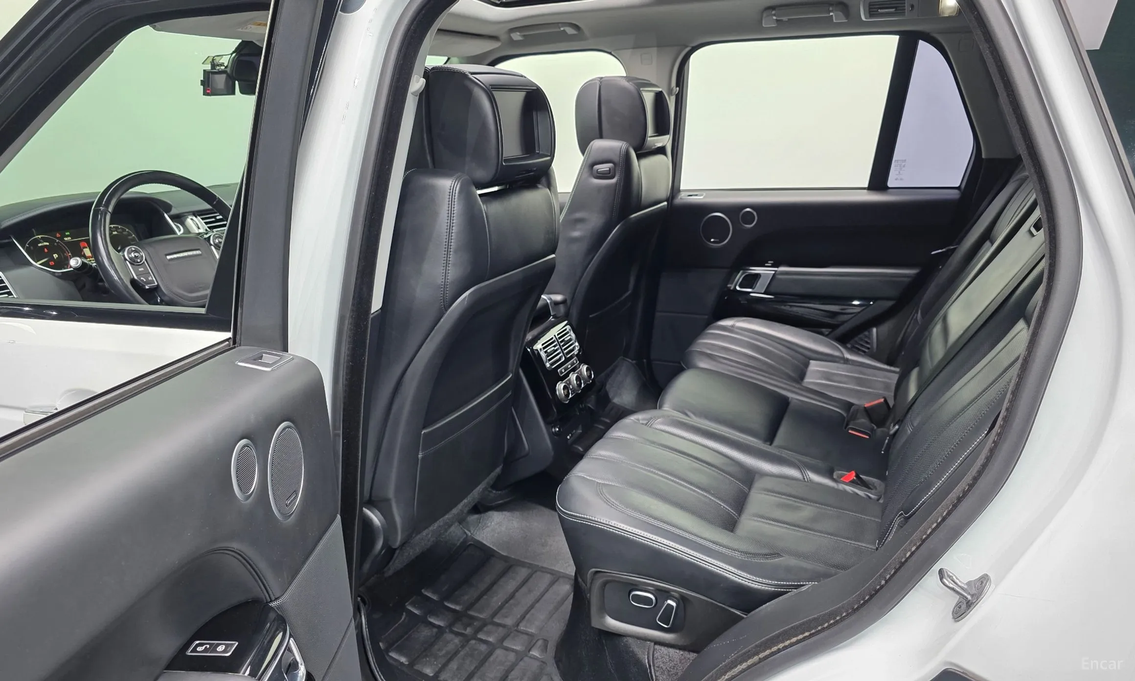 Land Rover Range Rover 4th Generation превью 12