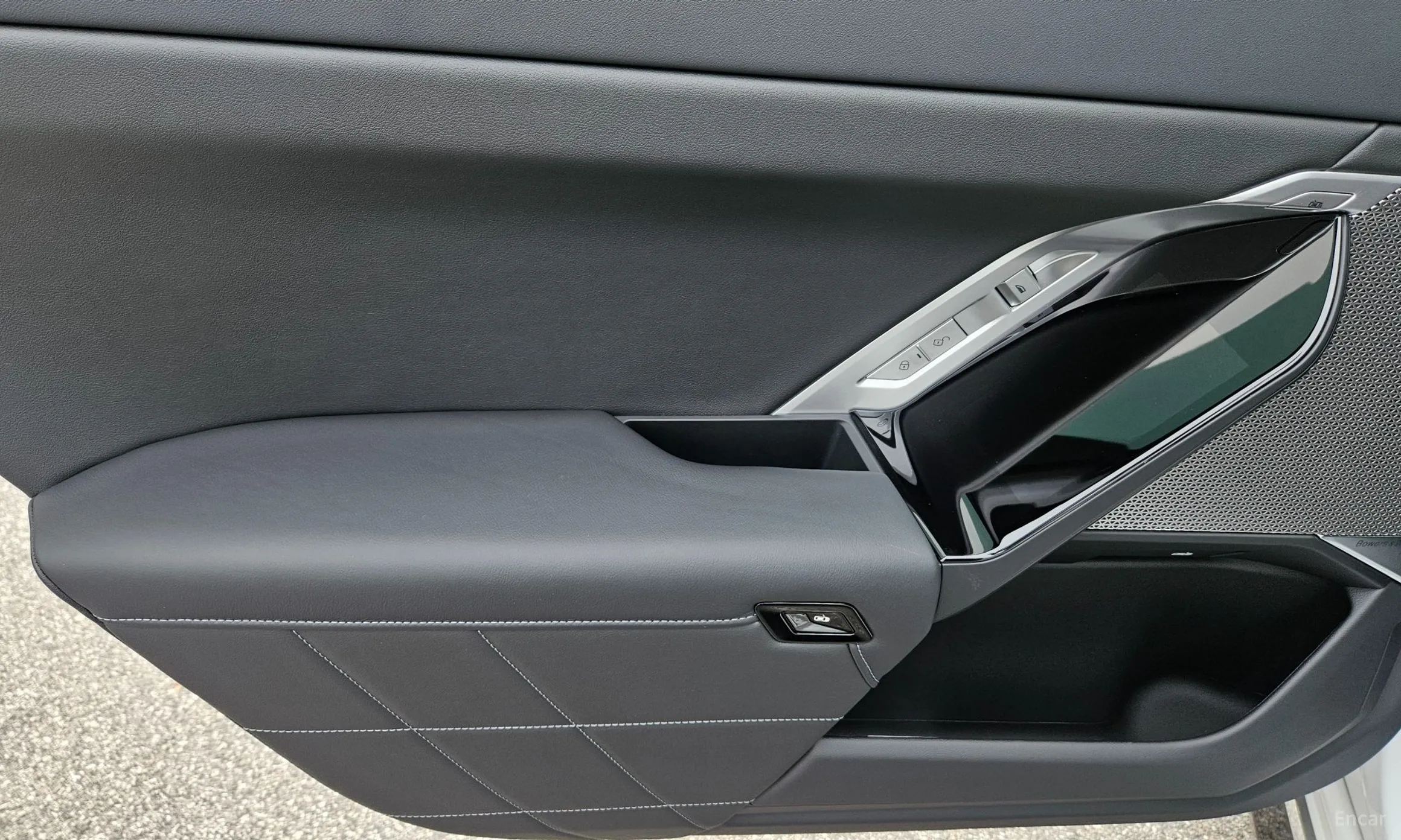 BMW 7 Series (G70) превью 16