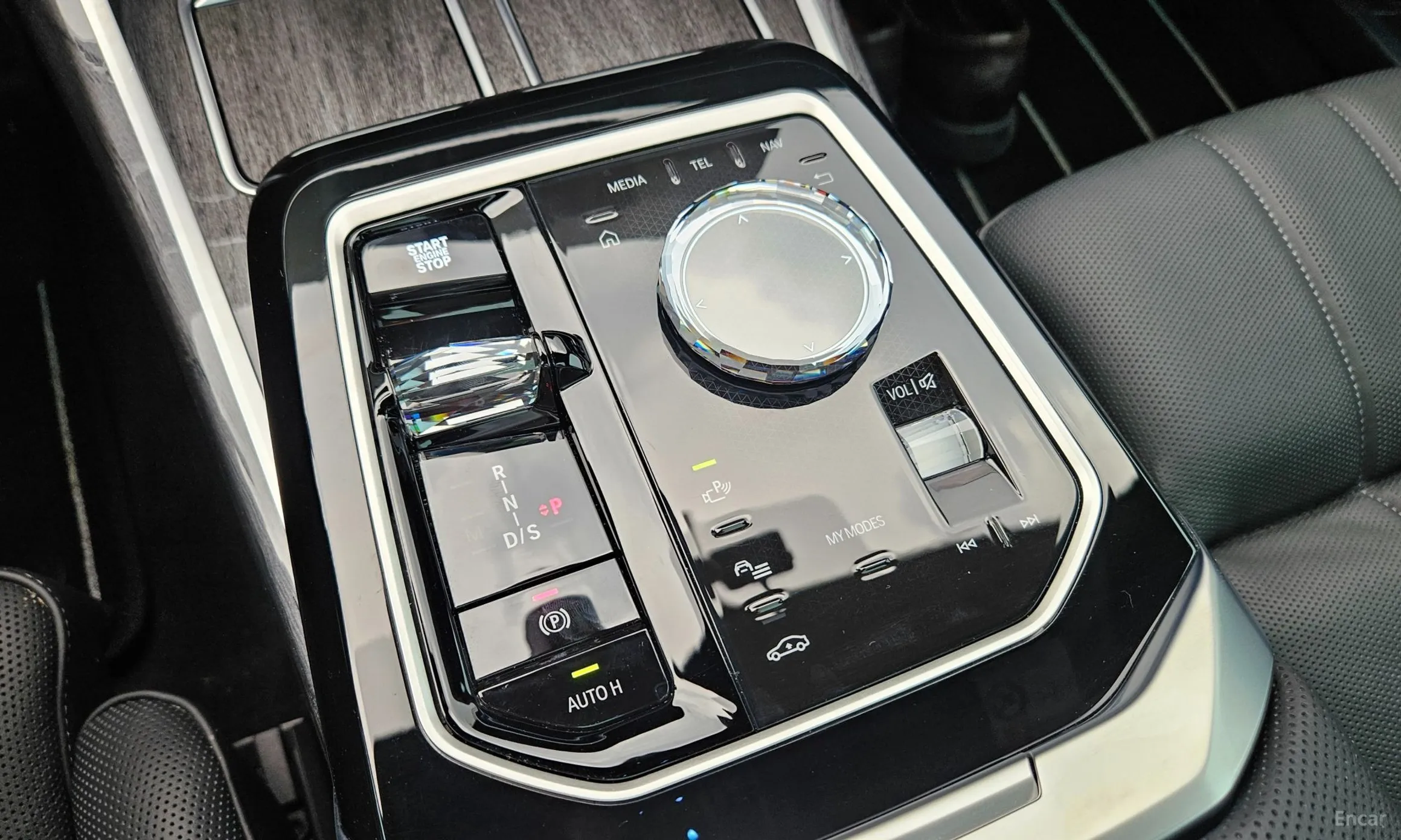 BMW 7 Series (G70) превью 9