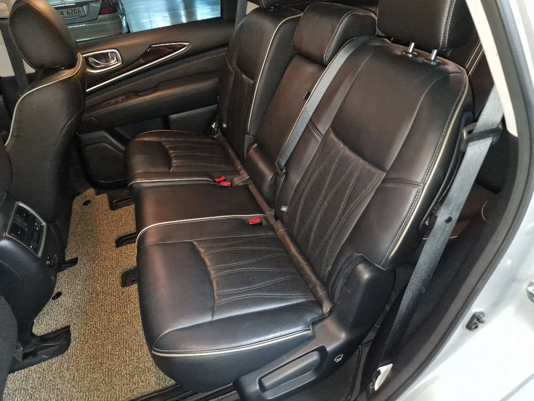 Infiniti QX60 превью 11
