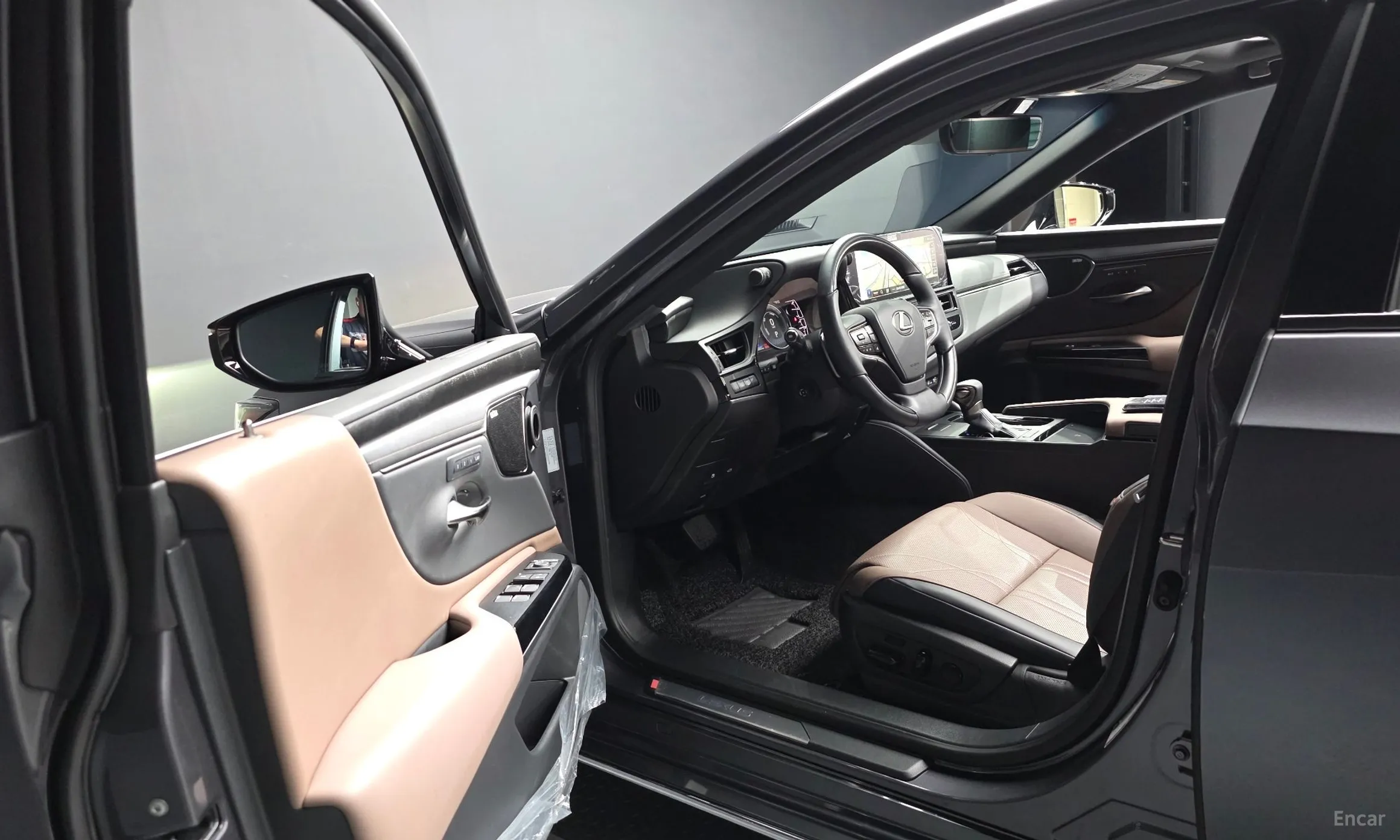 Lexus ES300h 7th Generation превью 10