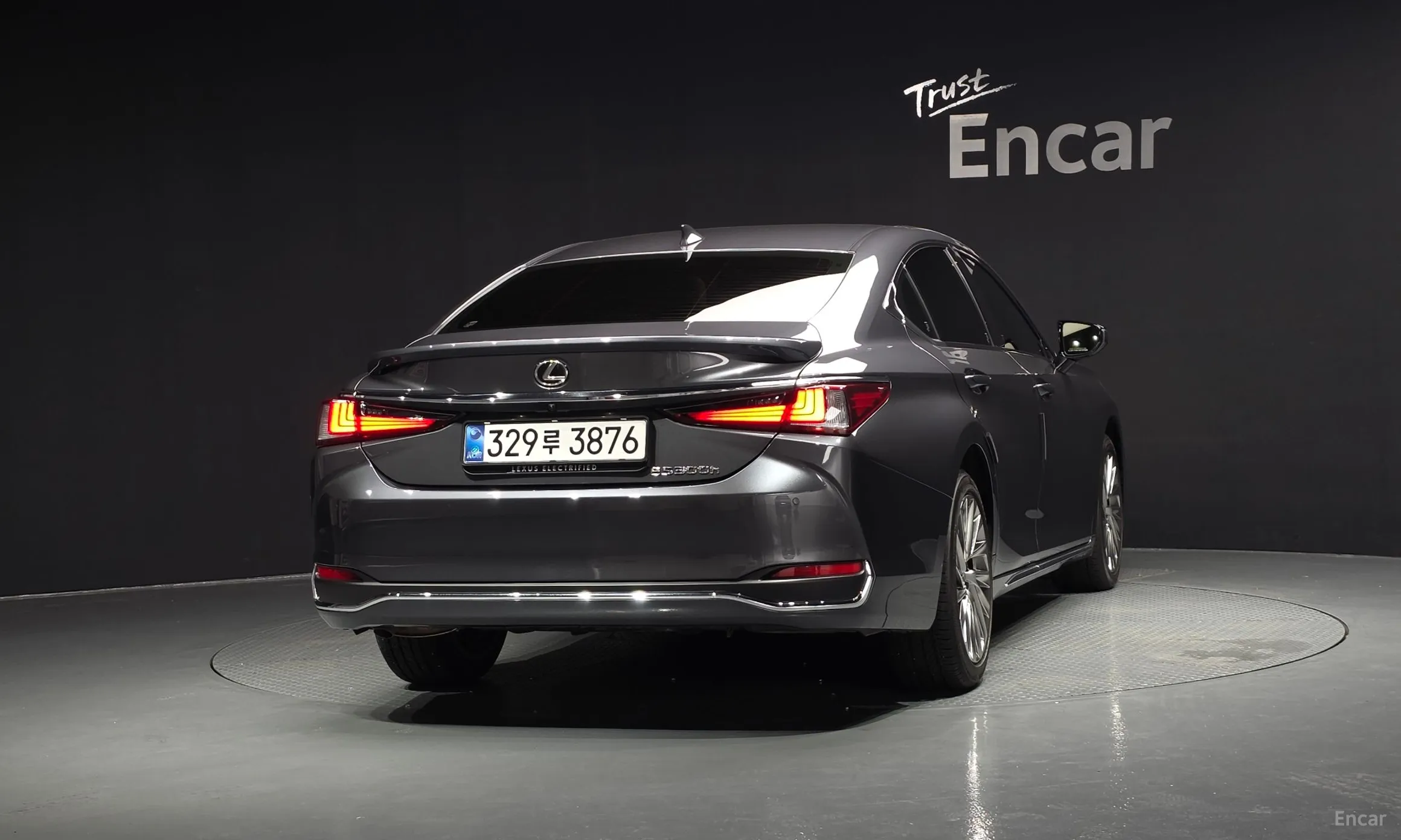 Lexus ES300h 7th Generation превью 4