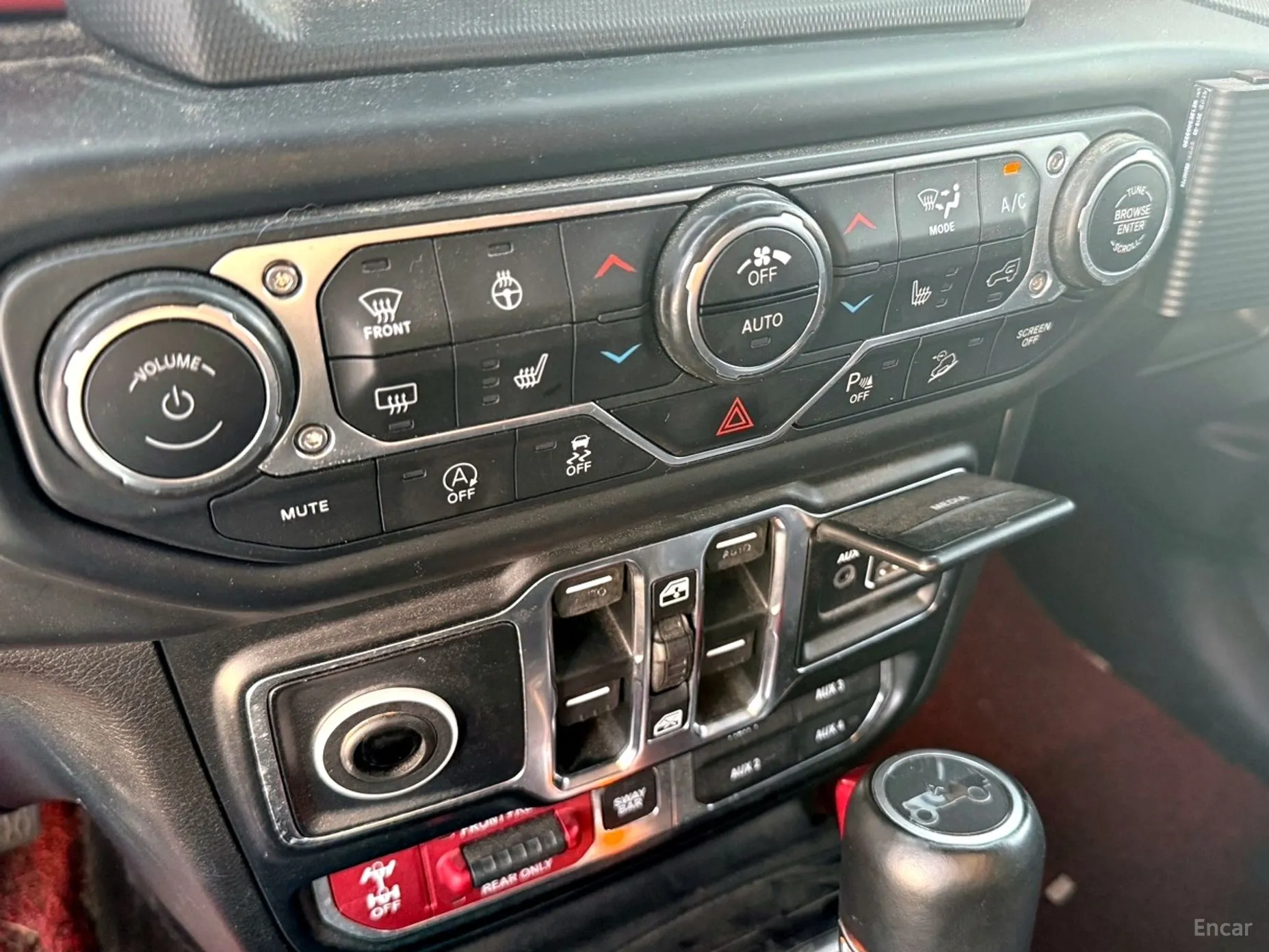 Jeep Wrangler (JL) превью 13