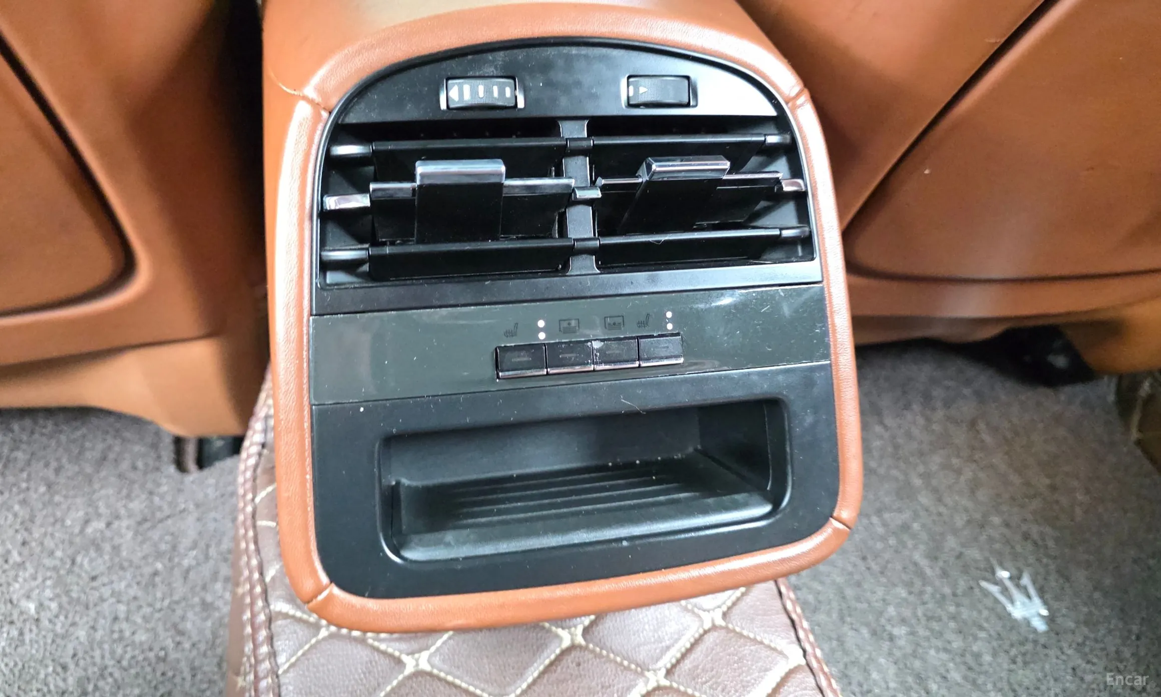 Maserati Quattroporte превью 19