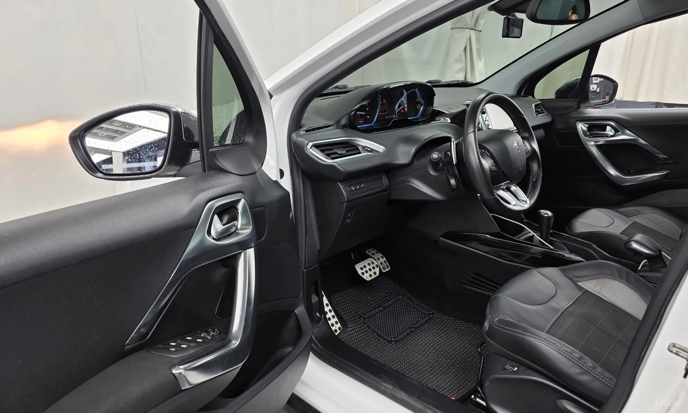 Peugeot 2008. превью 10
