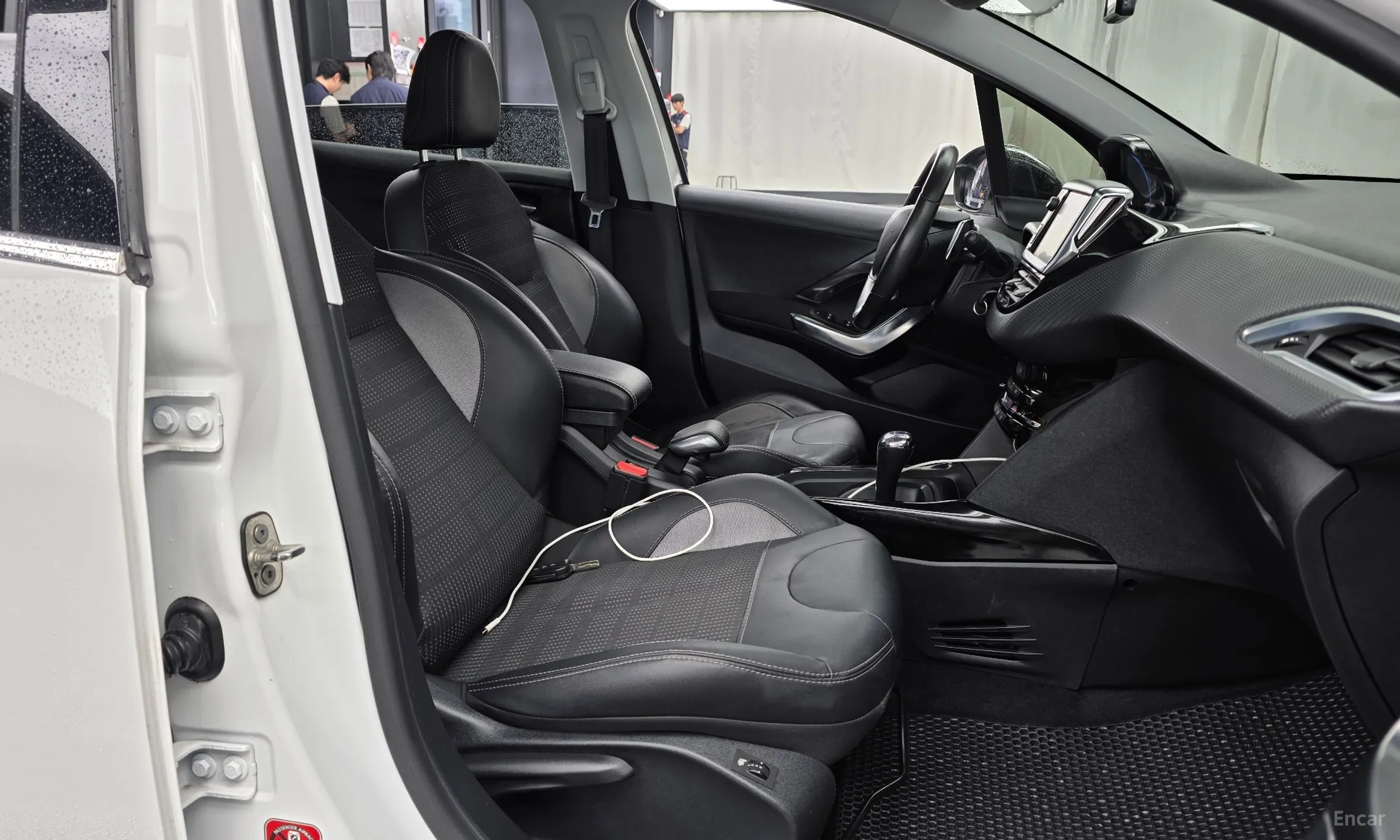 Peugeot 2008. превью 11