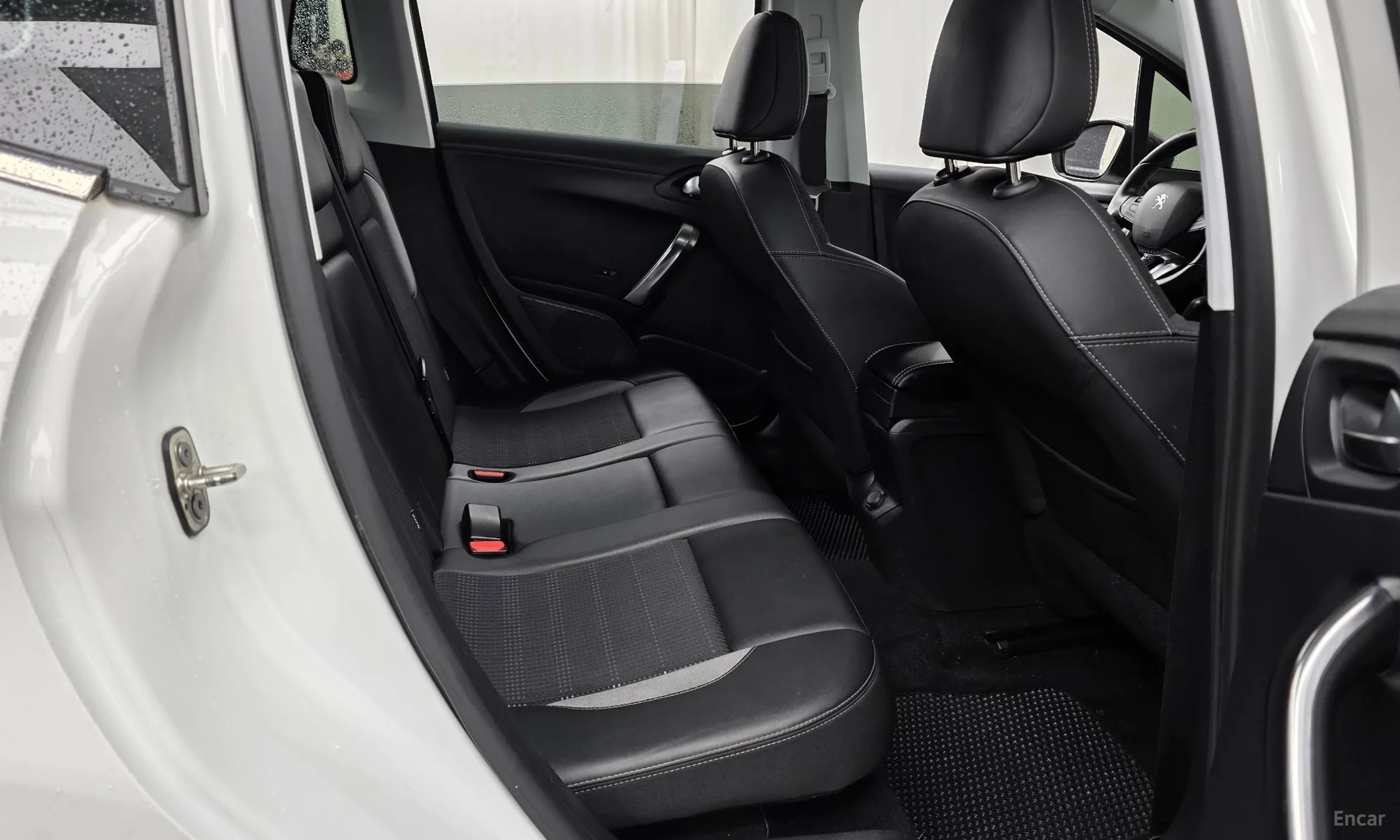 Peugeot 2008. превью 12