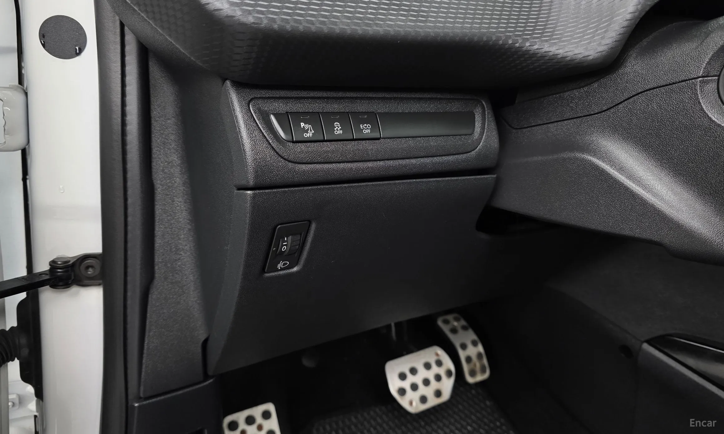 Peugeot 2008. превью 18