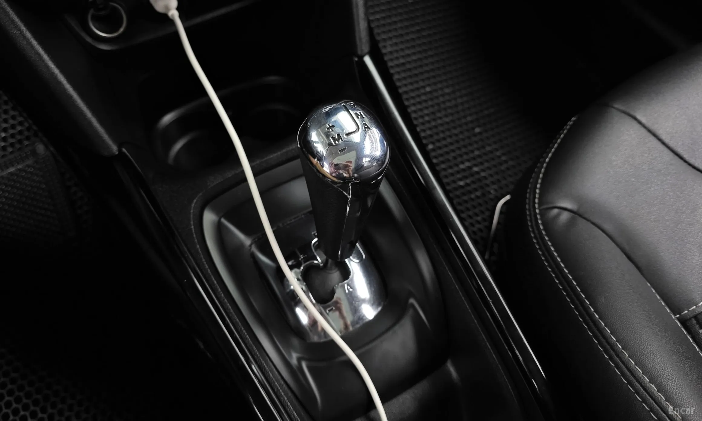 Peugeot 2008. превью 9
