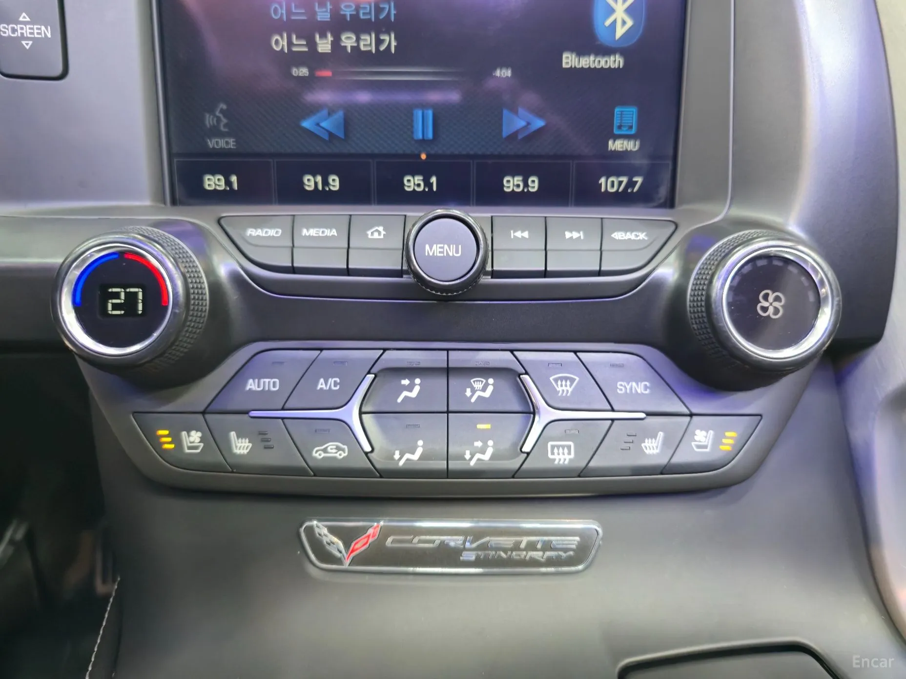 Chevrolet Corvette превью 16