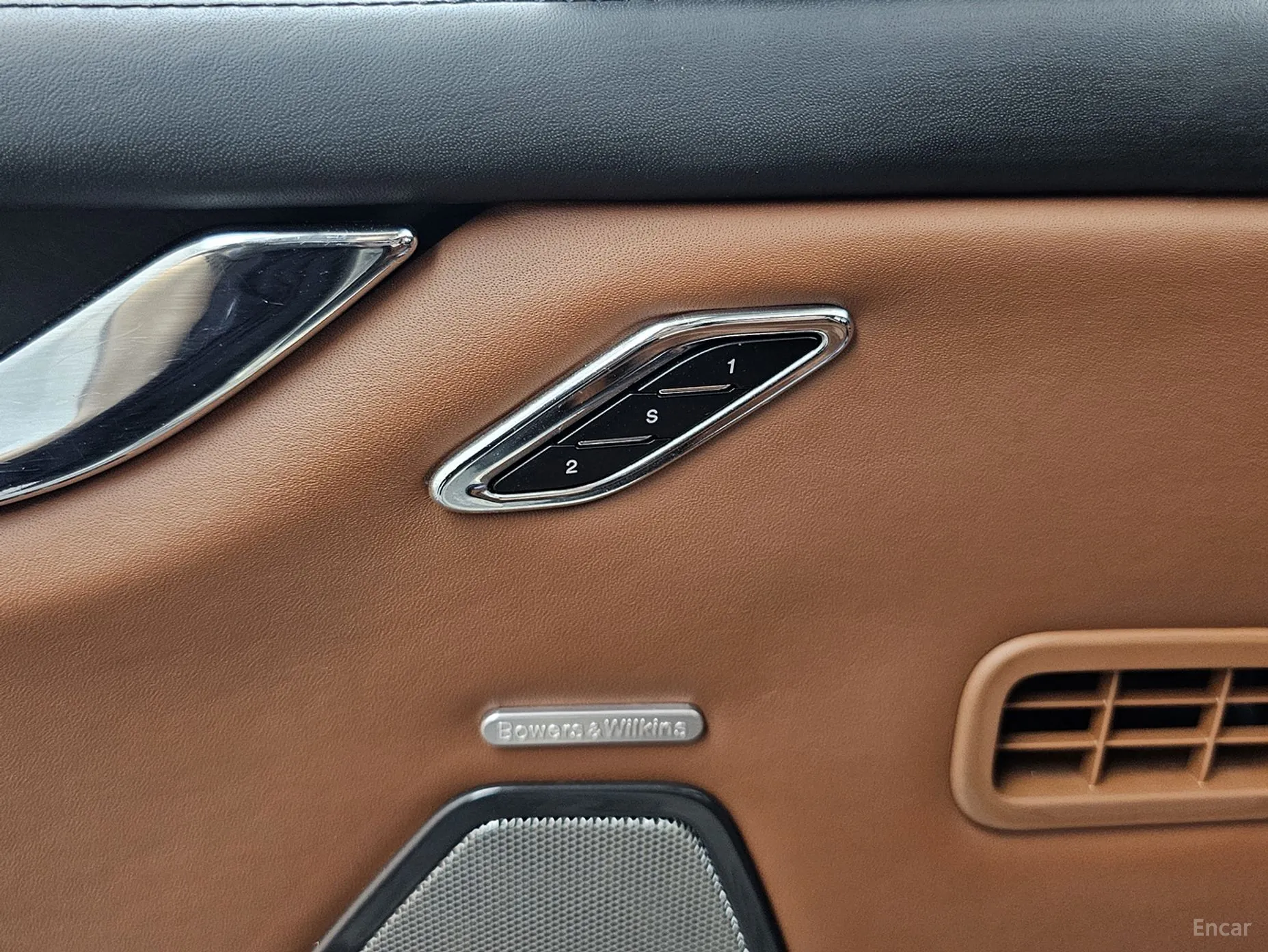 Maserati Quattroporte превью 17