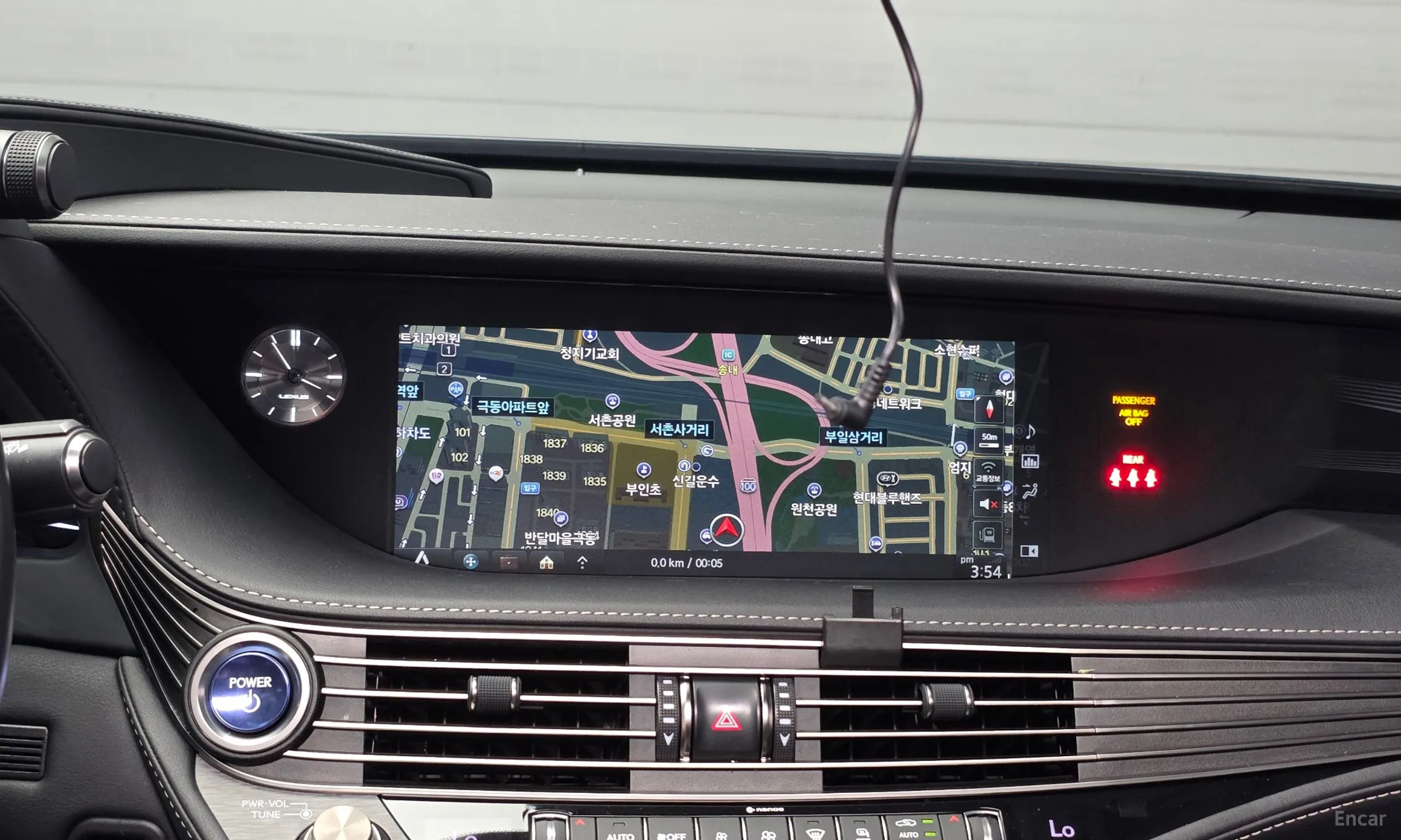 Lexus LS500h Gen 5 превью 14