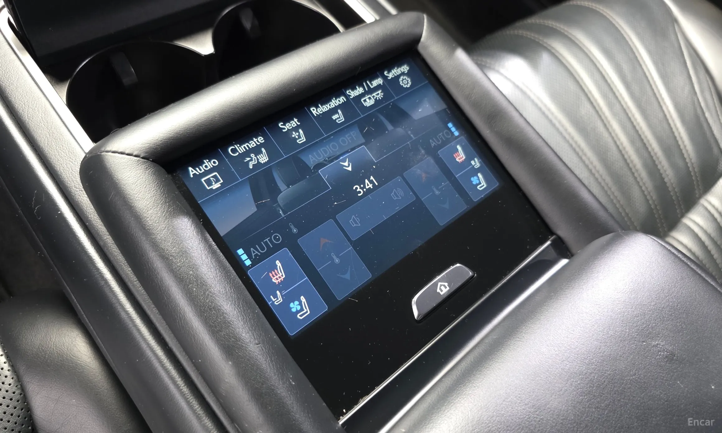 Lexus LS500h Gen 5 превью 20