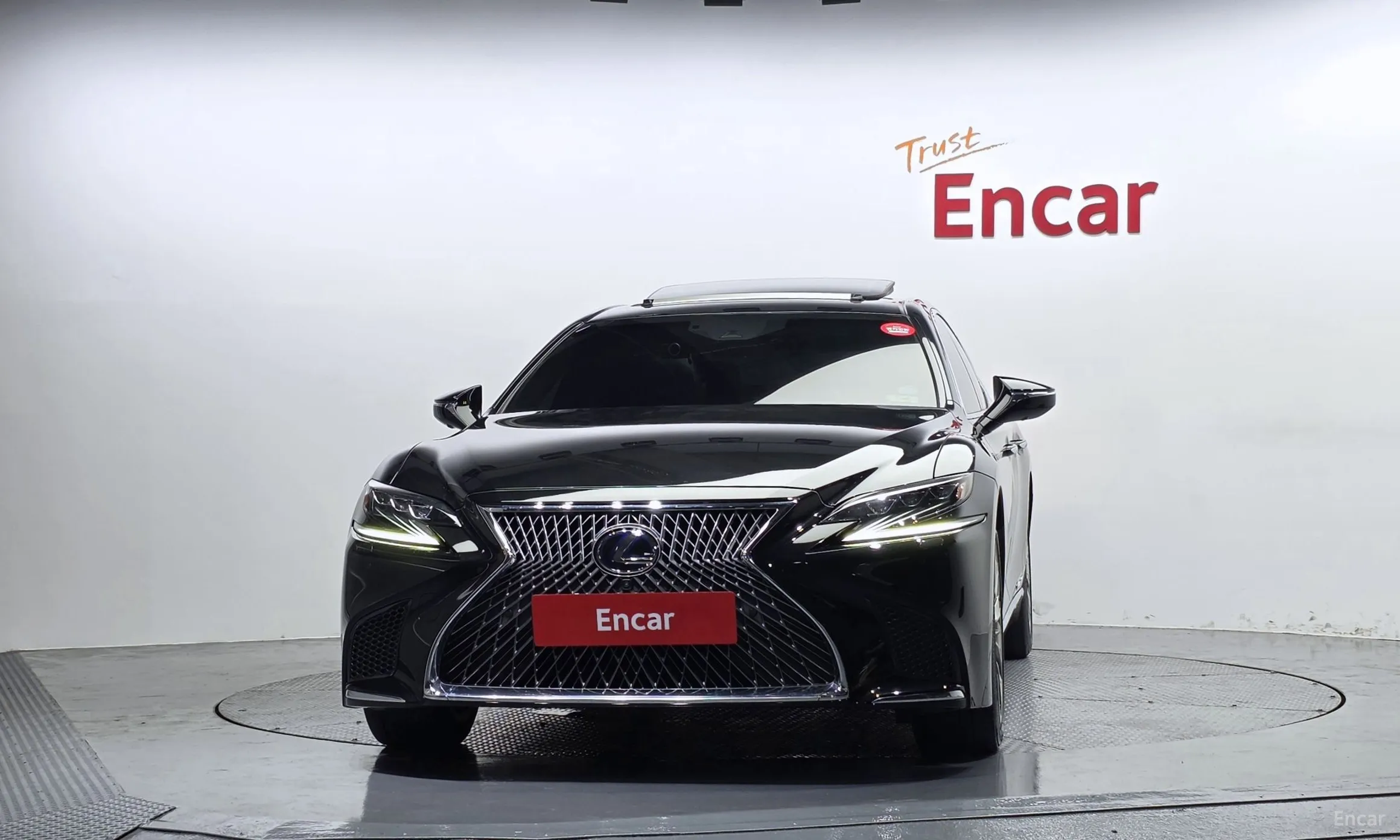 Lexus LS500h Gen 5 превью 3