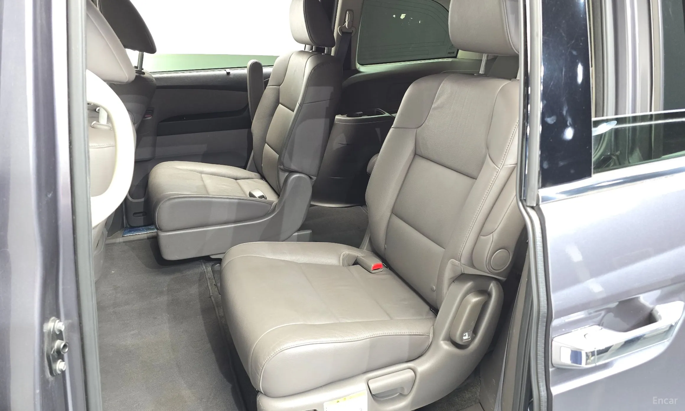 Honda Odyssey превью 11
