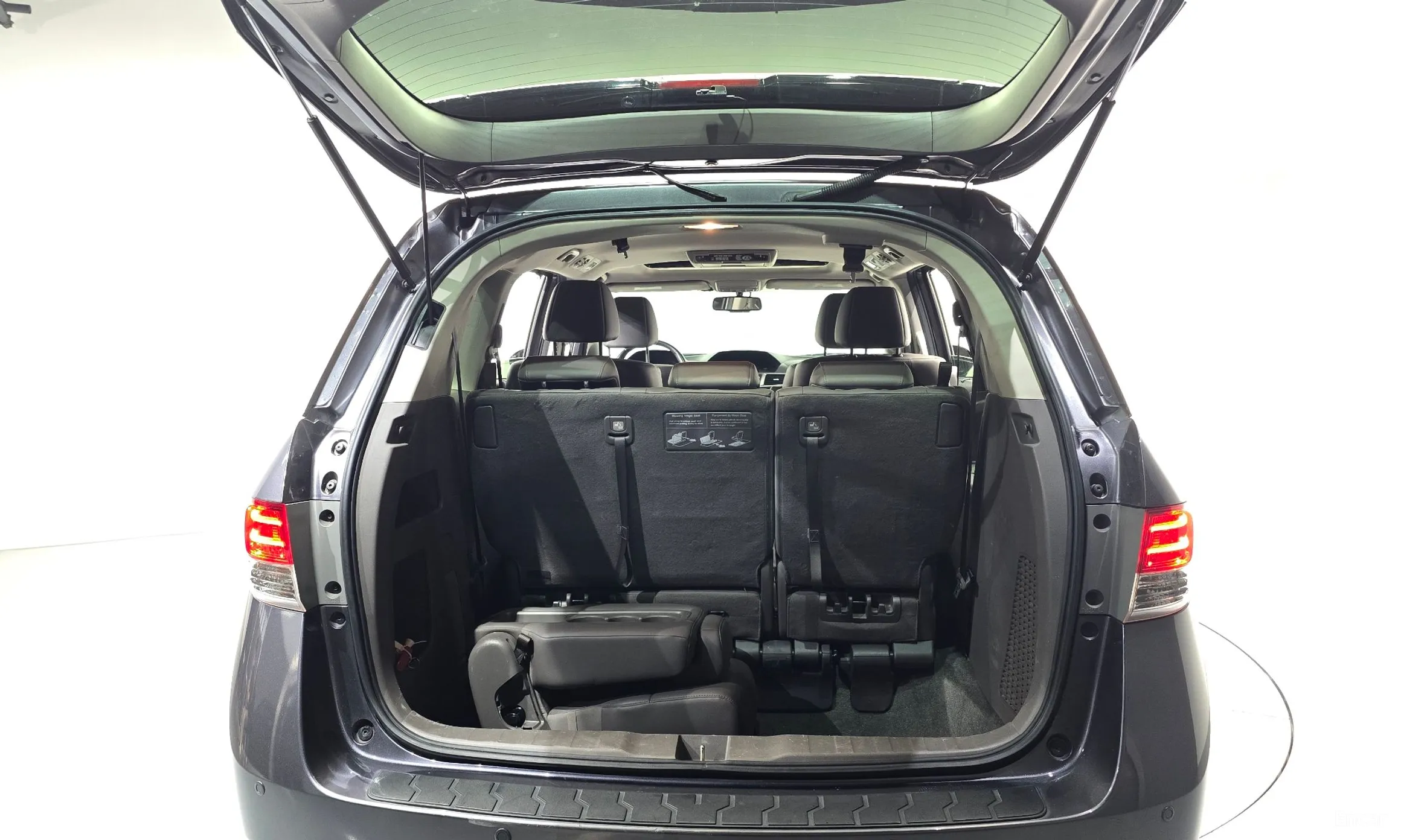 Honda Odyssey превью 18