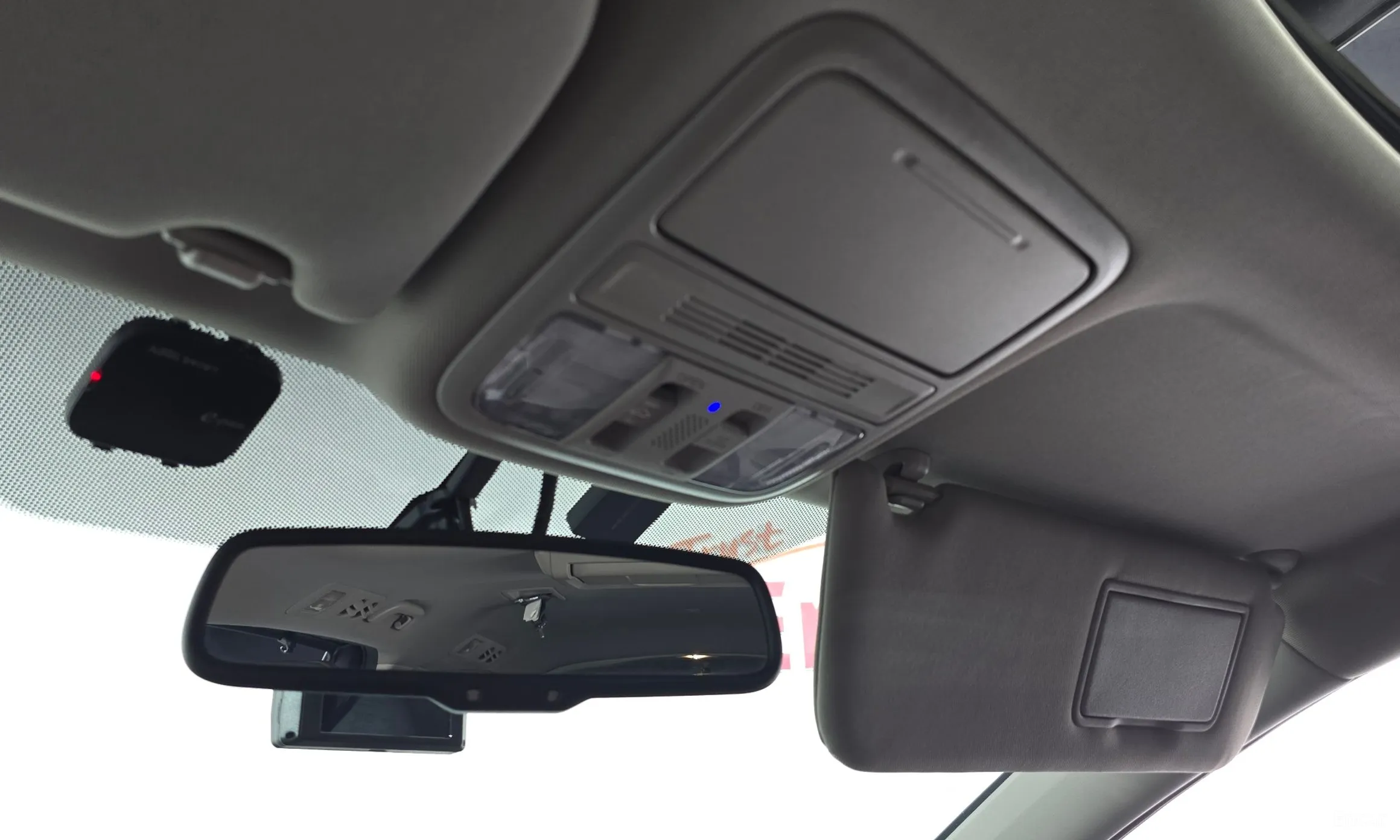 Honda Odyssey превью 20