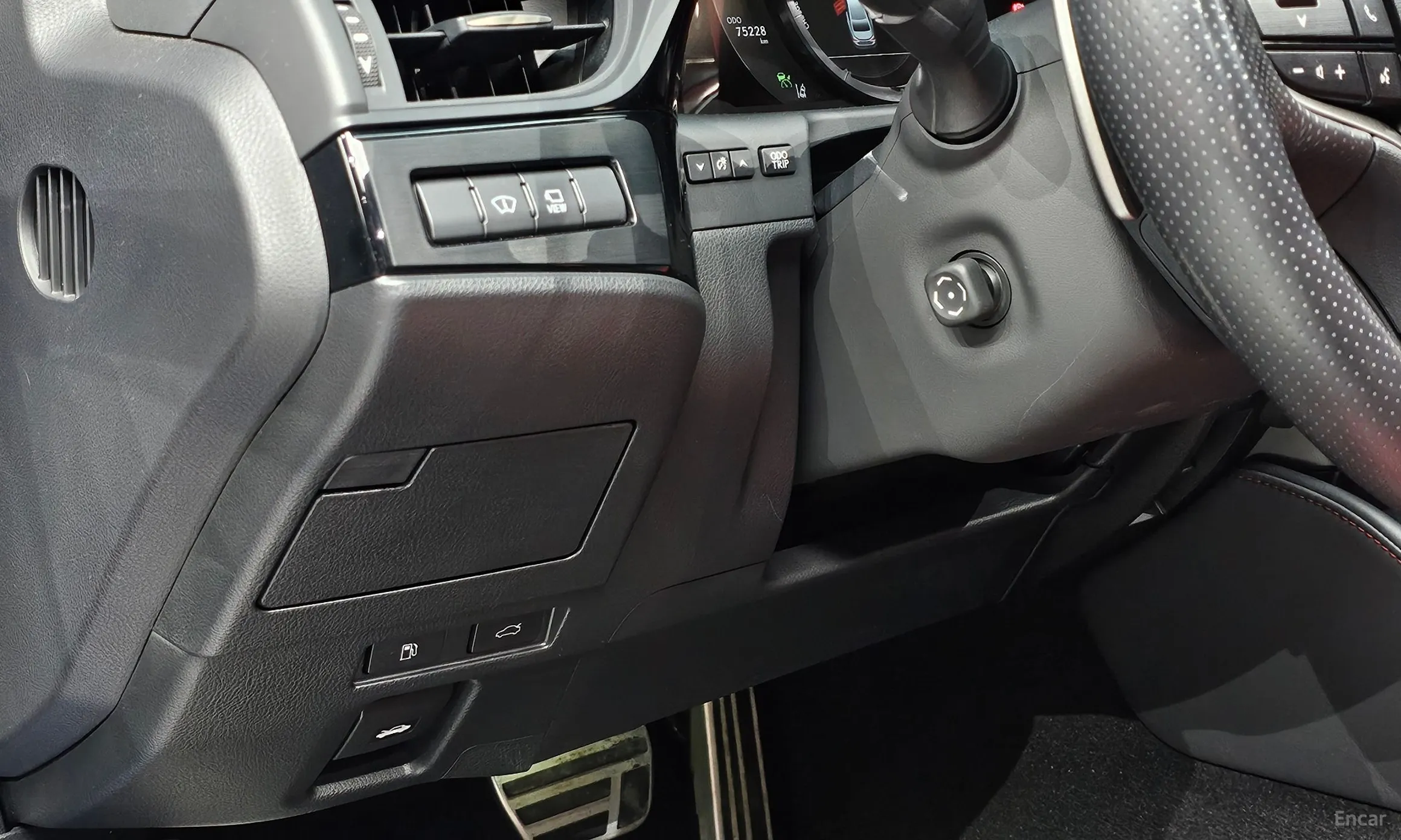 Lexus ES300h 7th Generation превью 16