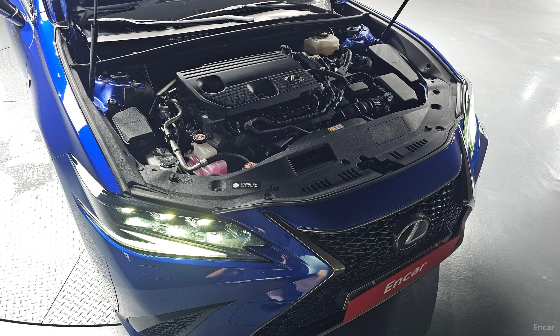 Lexus ES300h 7th Generation превью 6