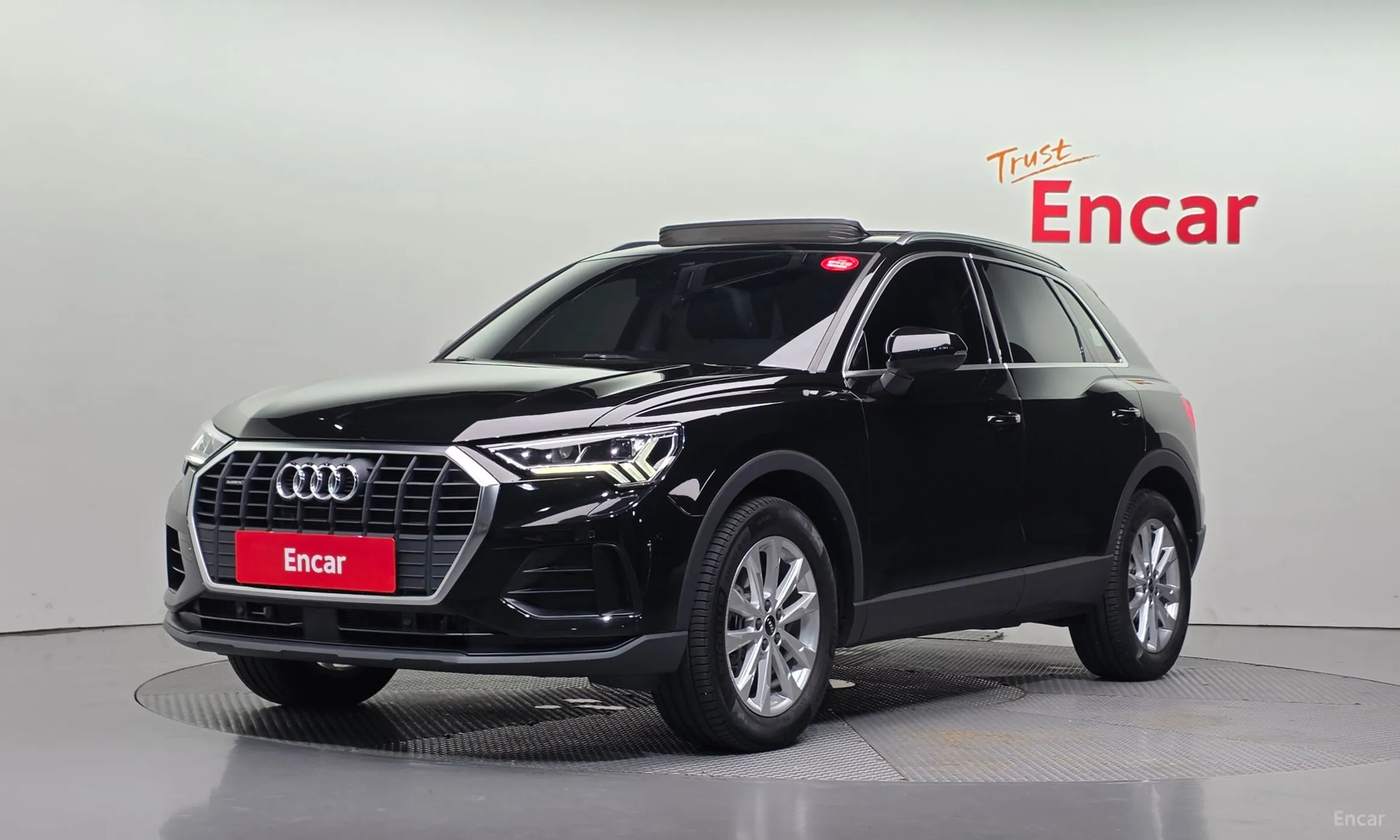 Audi Q3 (F3)