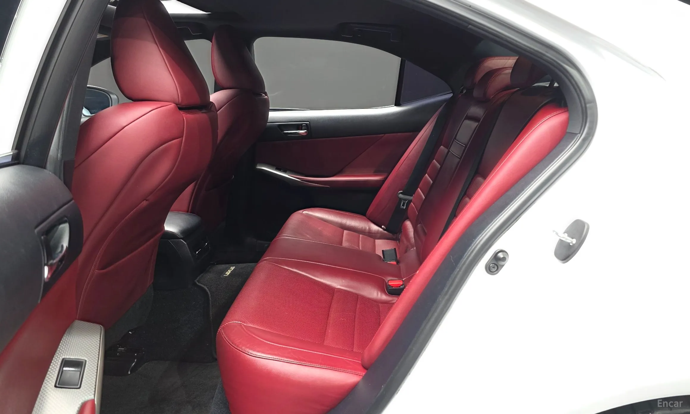 Lexus New IS250 превью 12