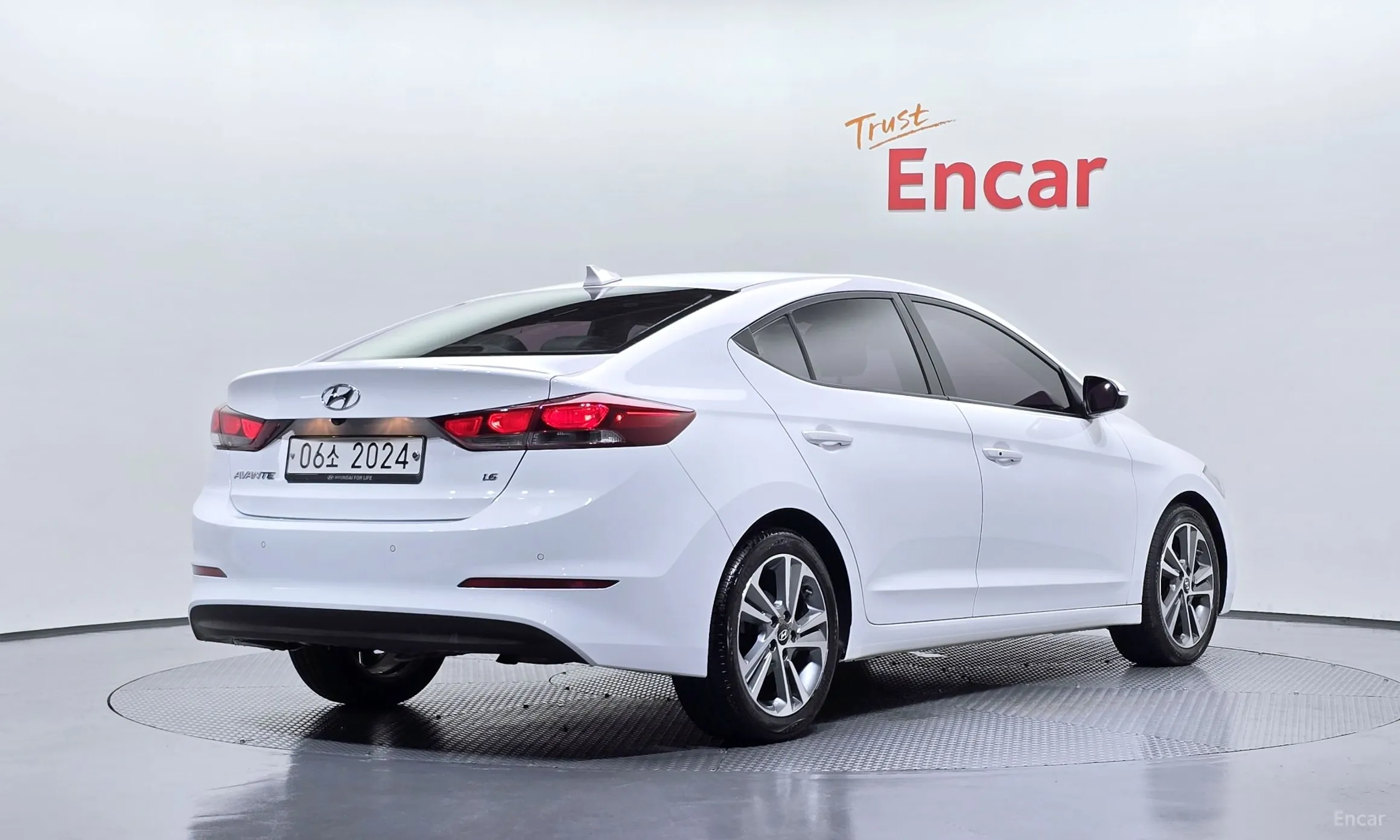 Hyundai Avante AD