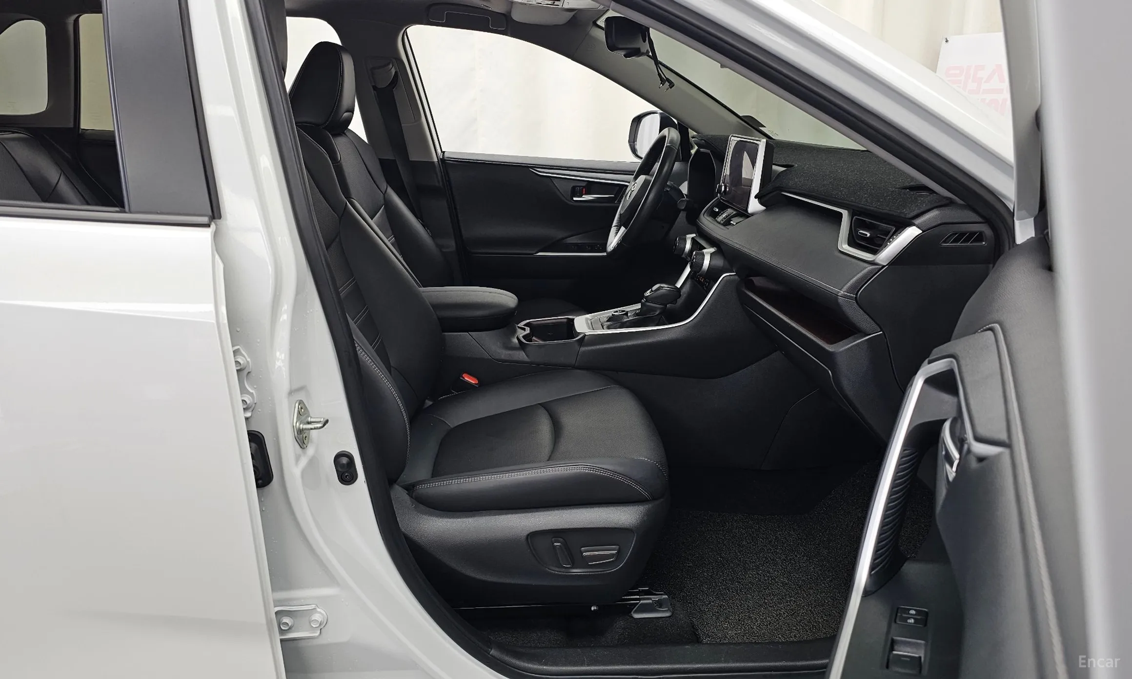 Toyota RAV4 5th Generation превью 11