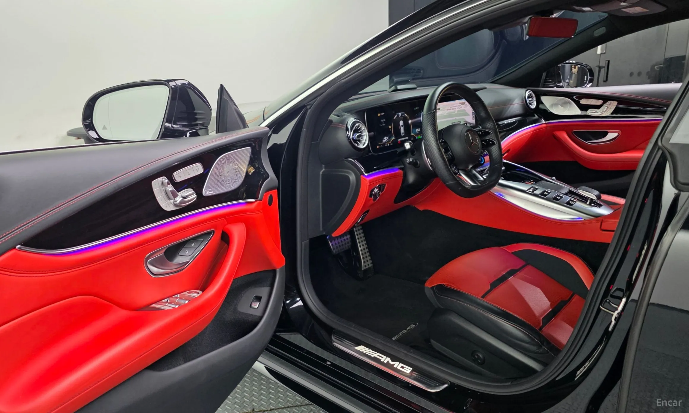 Mercedes Benz AMG GT превью 10