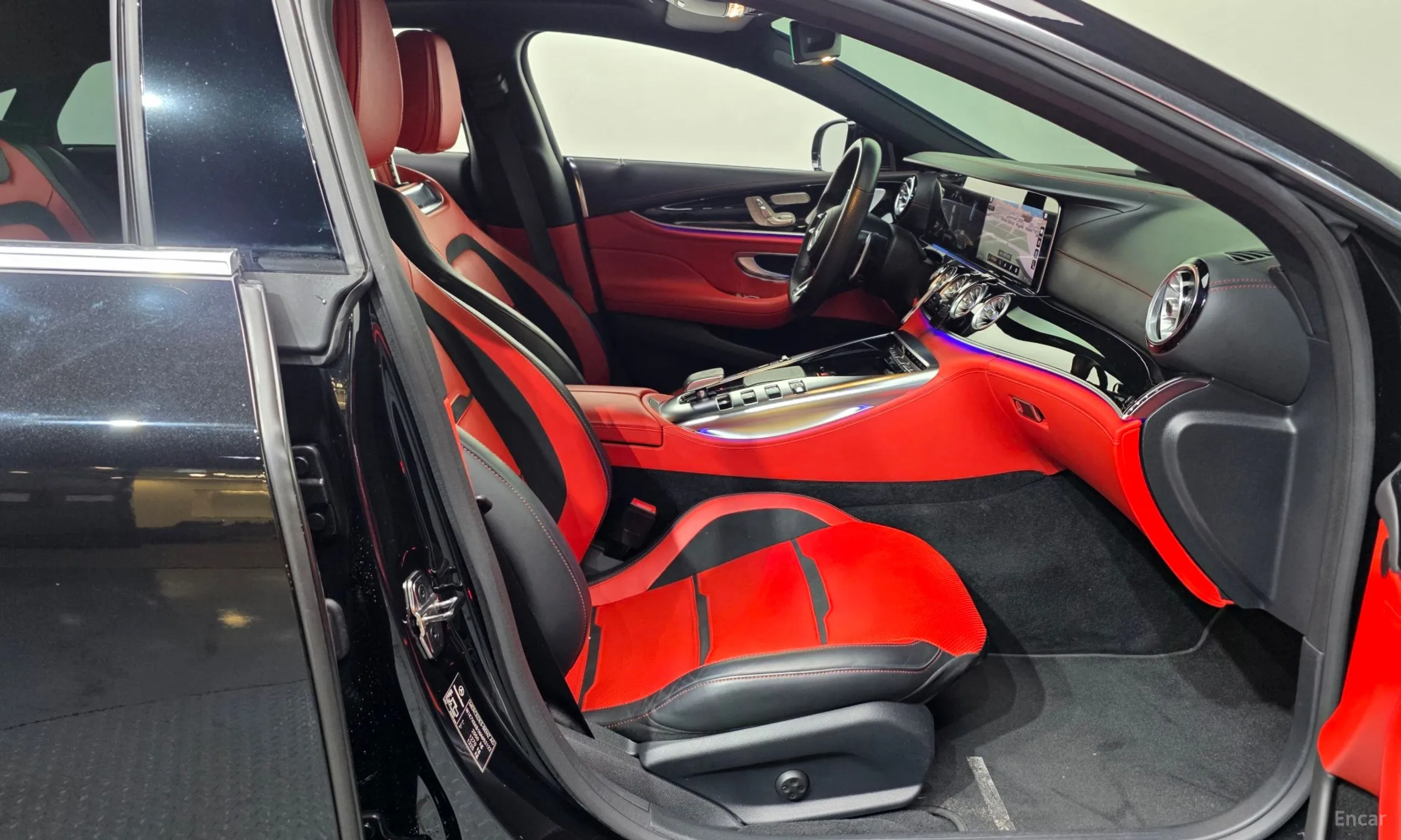 Mercedes Benz AMG GT превью 11