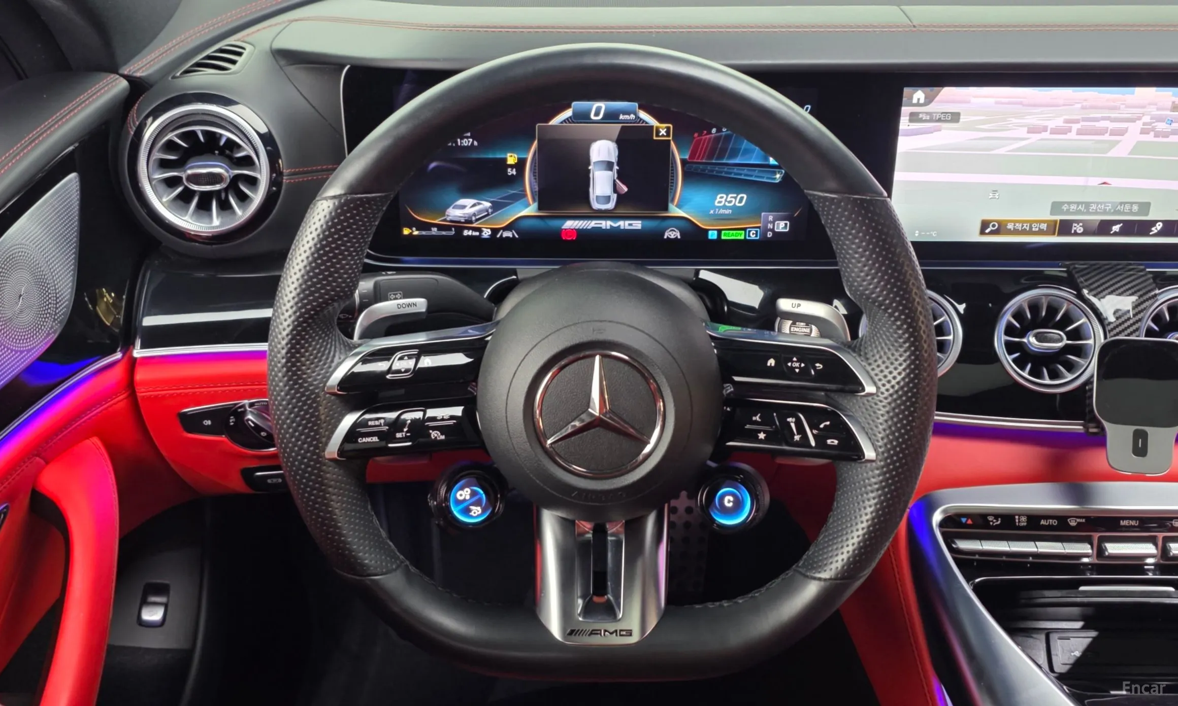 Mercedes Benz AMG GT превью 13