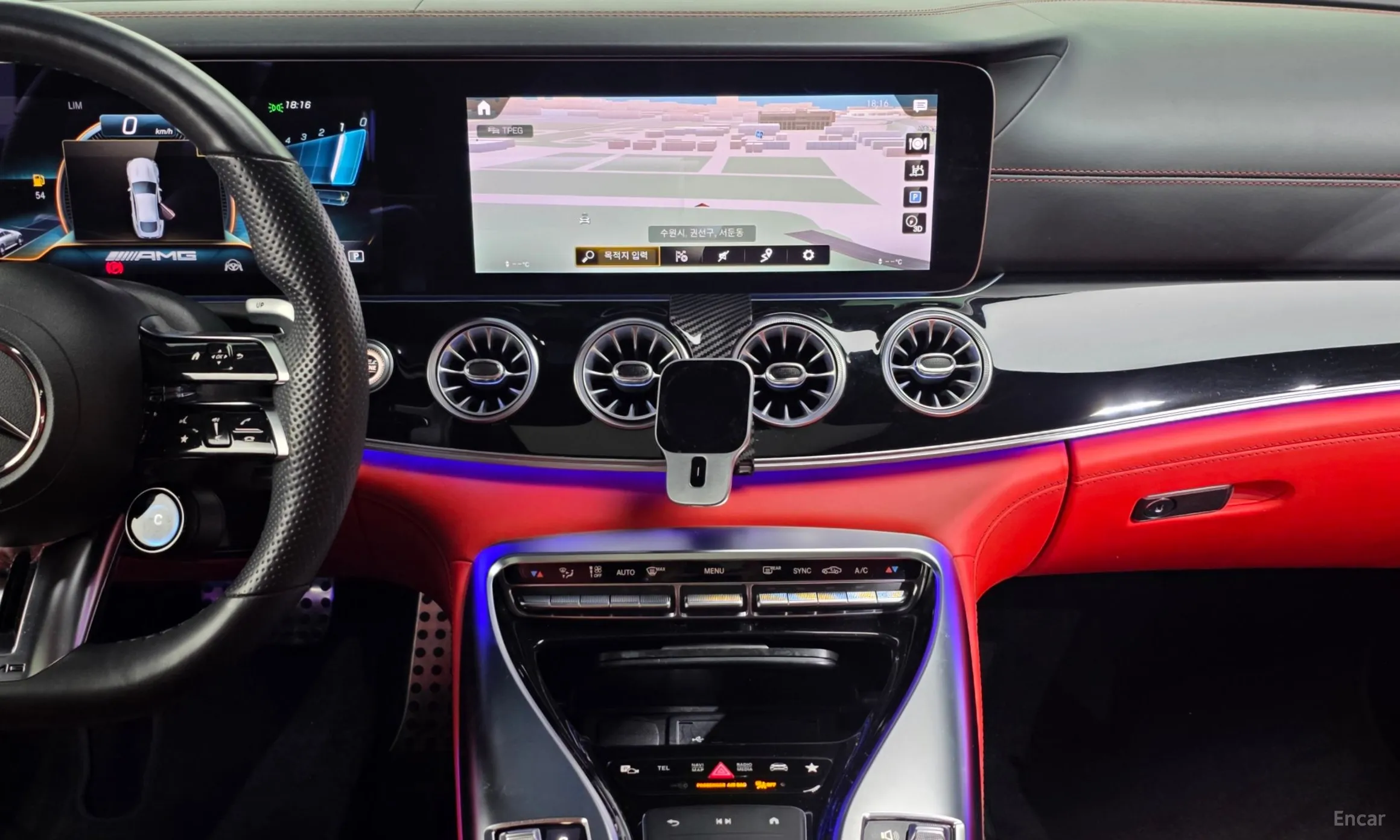 Mercedes Benz AMG GT превью 14