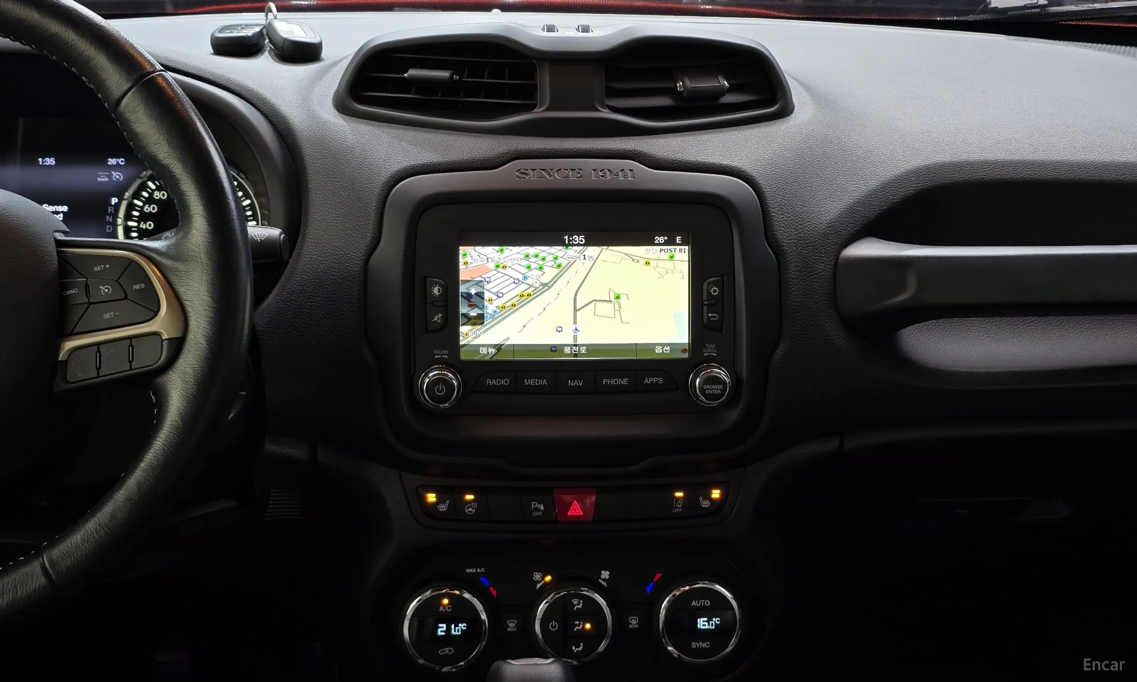 Jeep Renegade превью 19