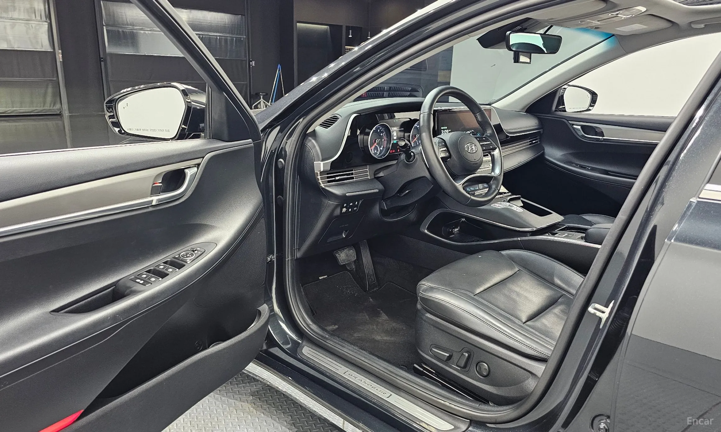 Hyundai Grandeur IG превью 10