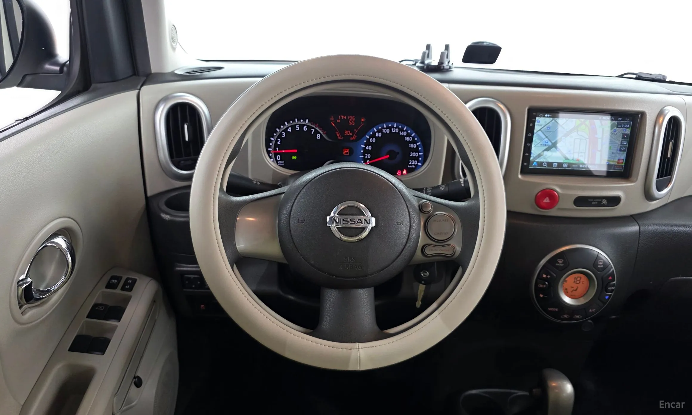 Nissan Cube превью 12