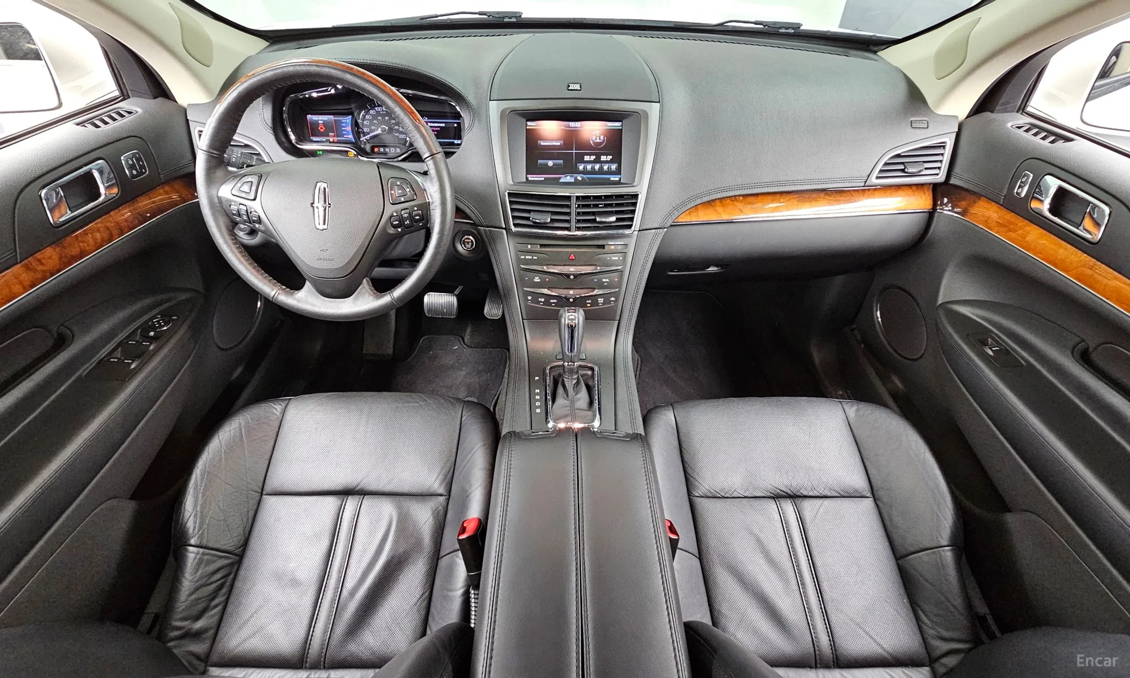 Lincoln MKT превью 7